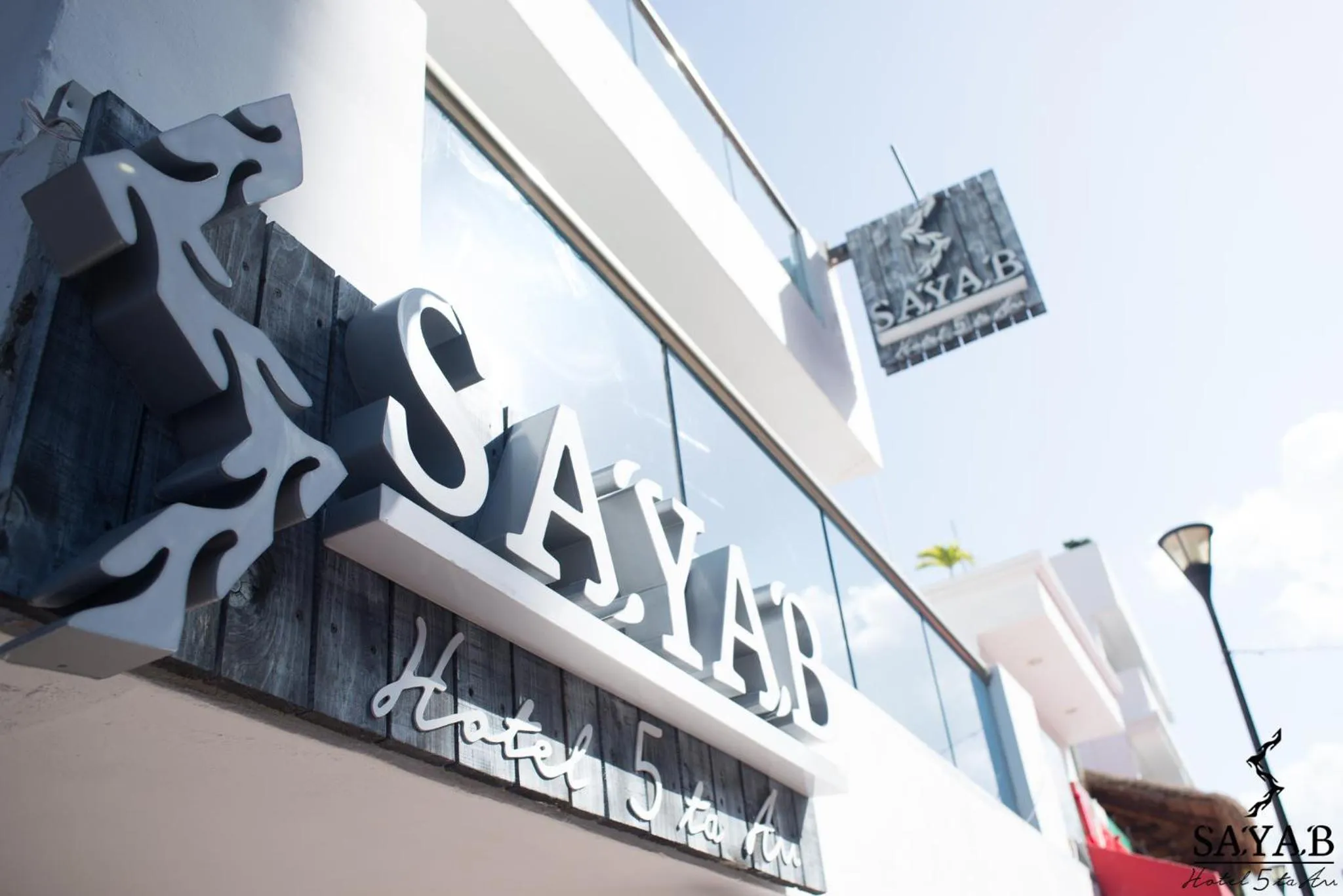 Property logo or sign in Hotel Sayab 5ta Avenida