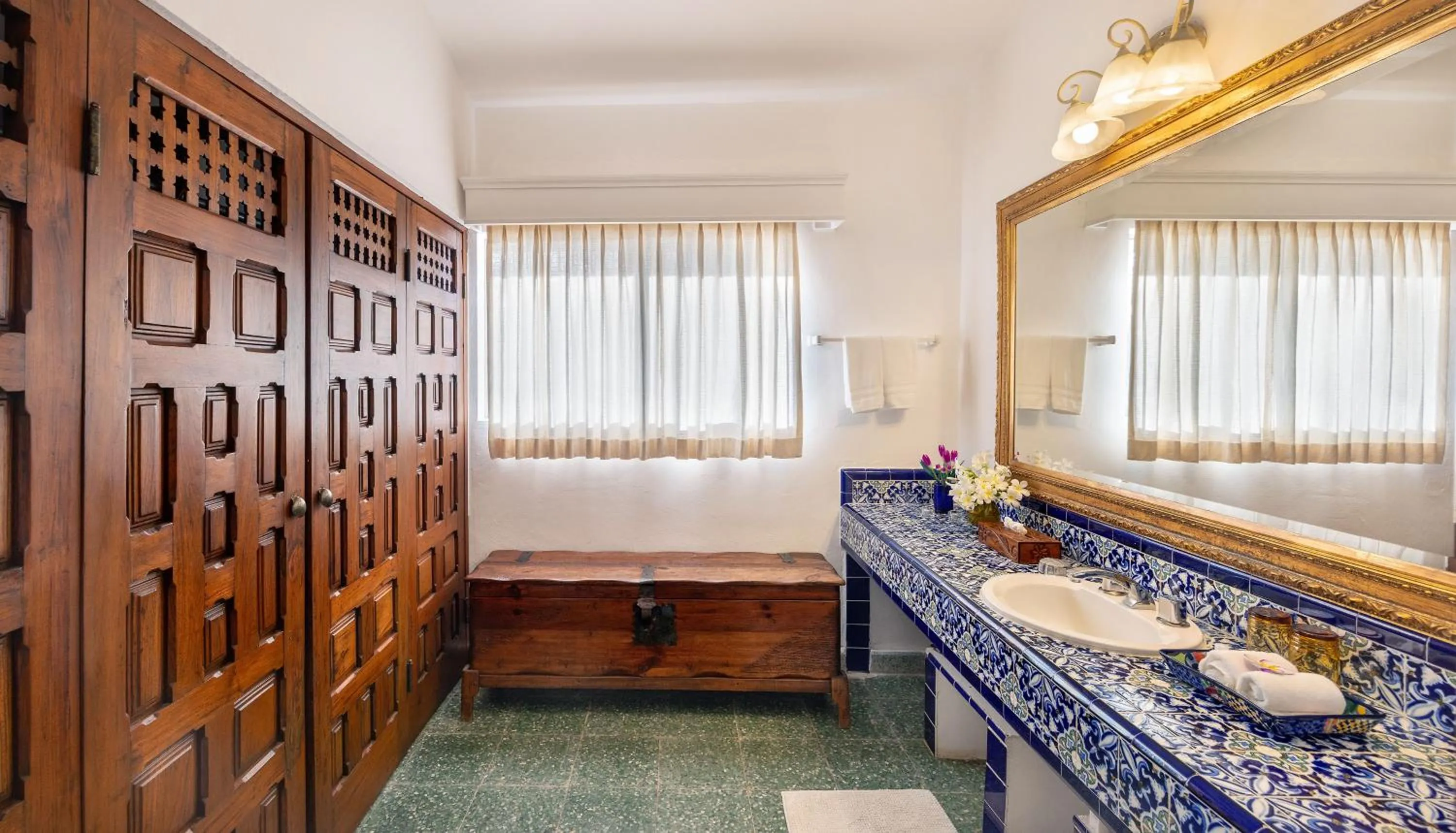 Bed in Rancho Las Cruces