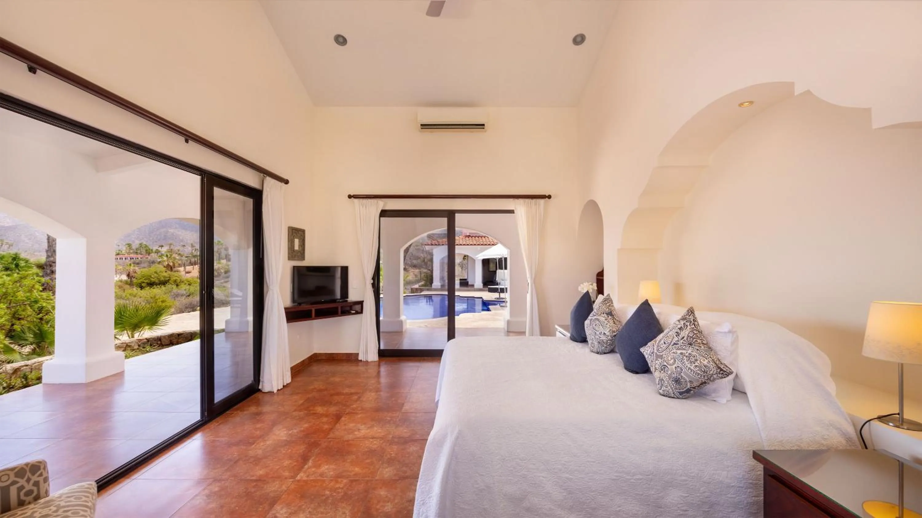 Bed in Rancho Las Cruces