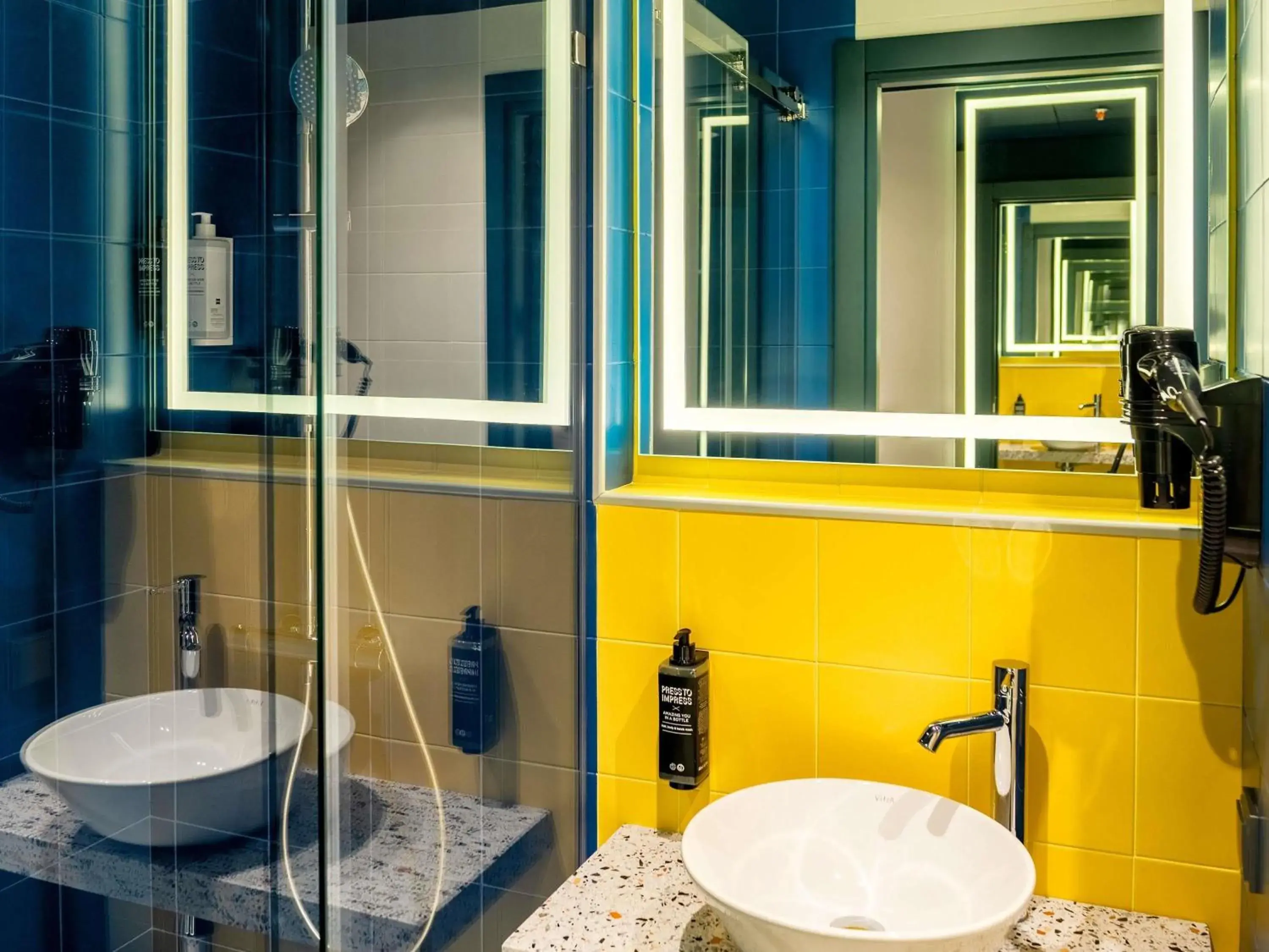 Standard Twin Room in ibis Styles Batumi Hotel Standard Twin Room in ibis Styles Batumi Hotel