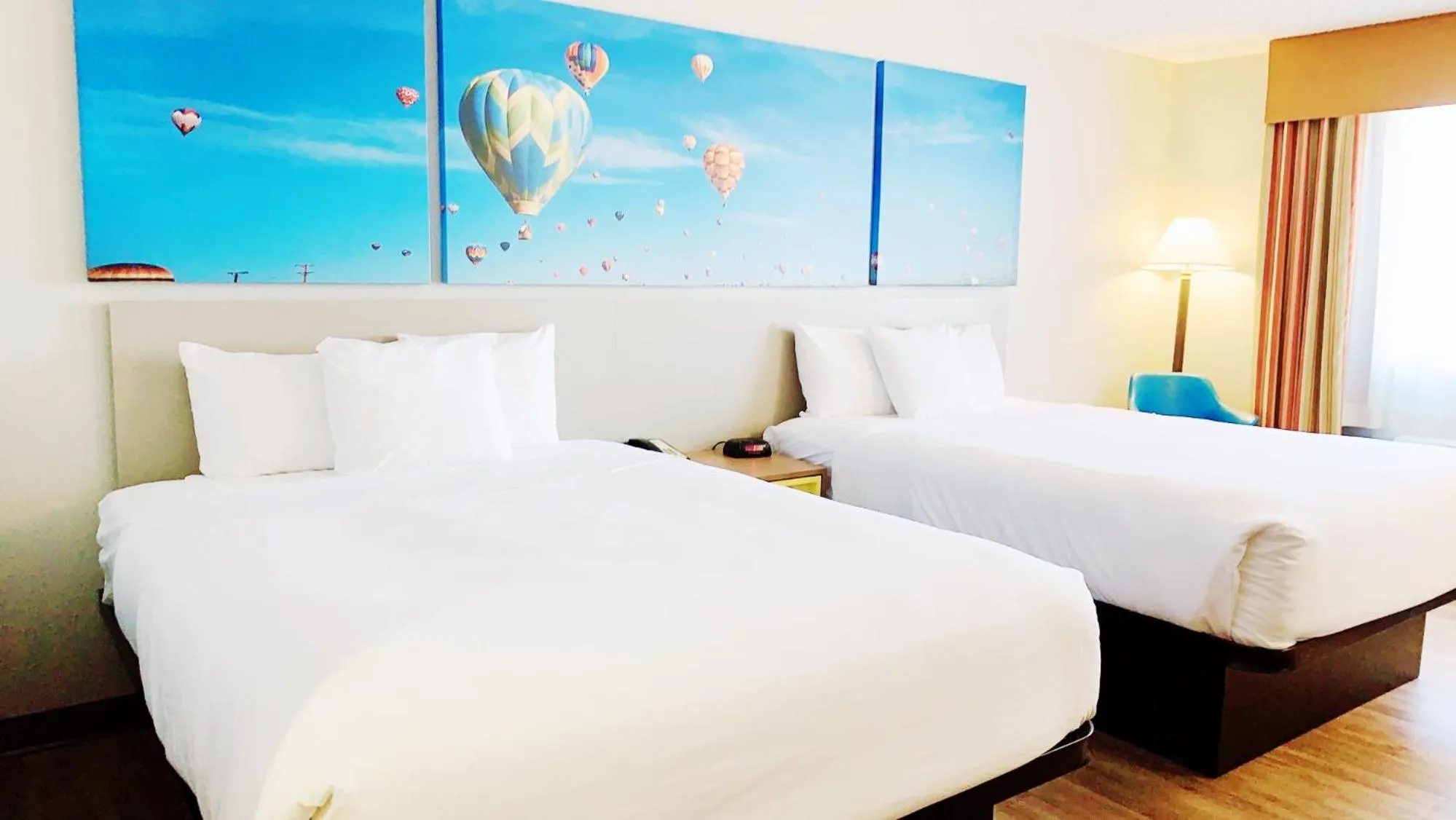 Bed in Days Inn by Wyndham Bernalillo