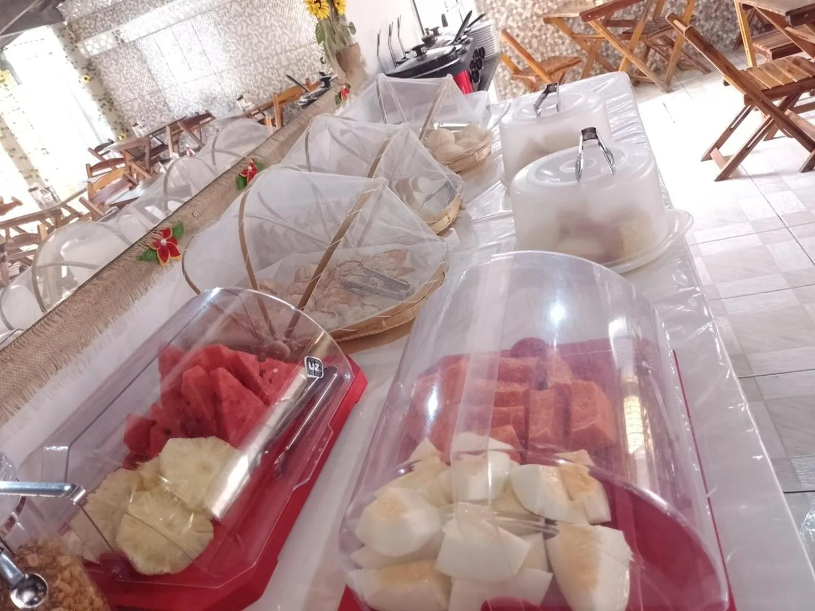 Buffet breakfast in Suítes São Francisco