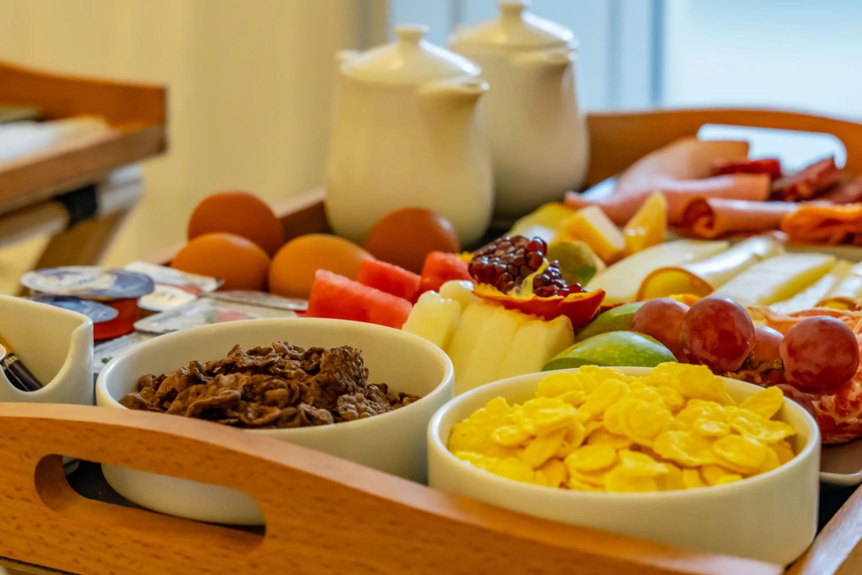 Breakfast in Central Fira Suites