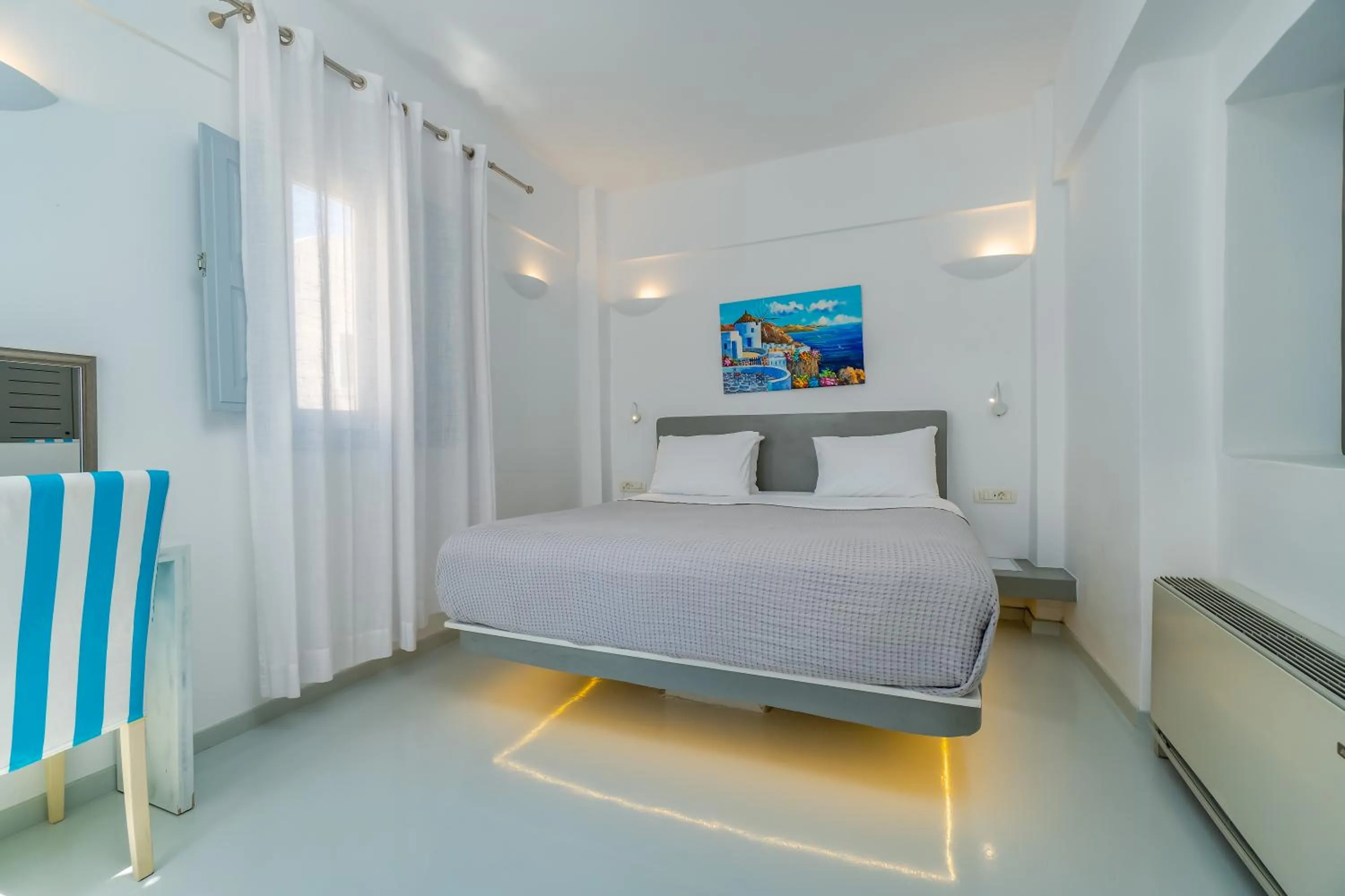 Bedroom, Bed in Central Fira Suites