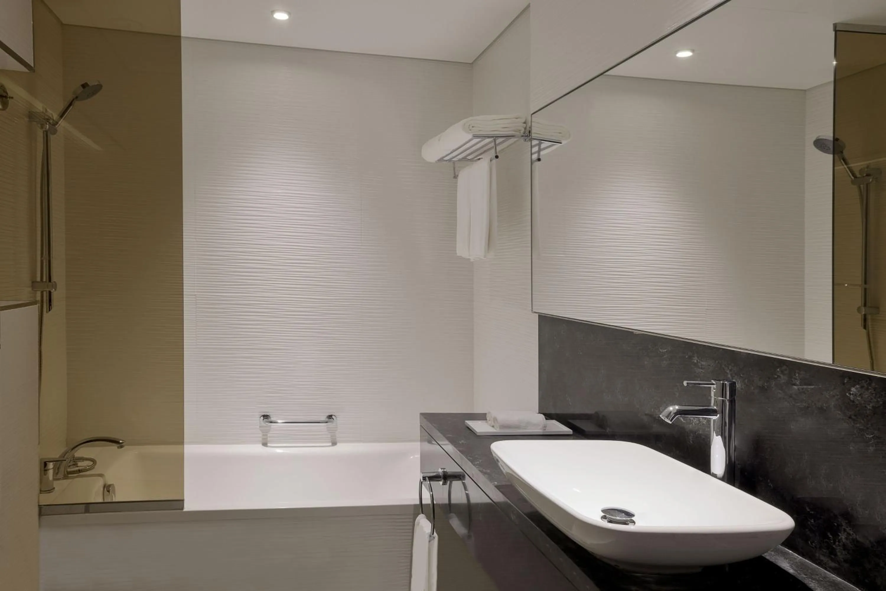 Bathroom in The First Collection Waterfront, Dubai, a Tribute Portfolio Hotel