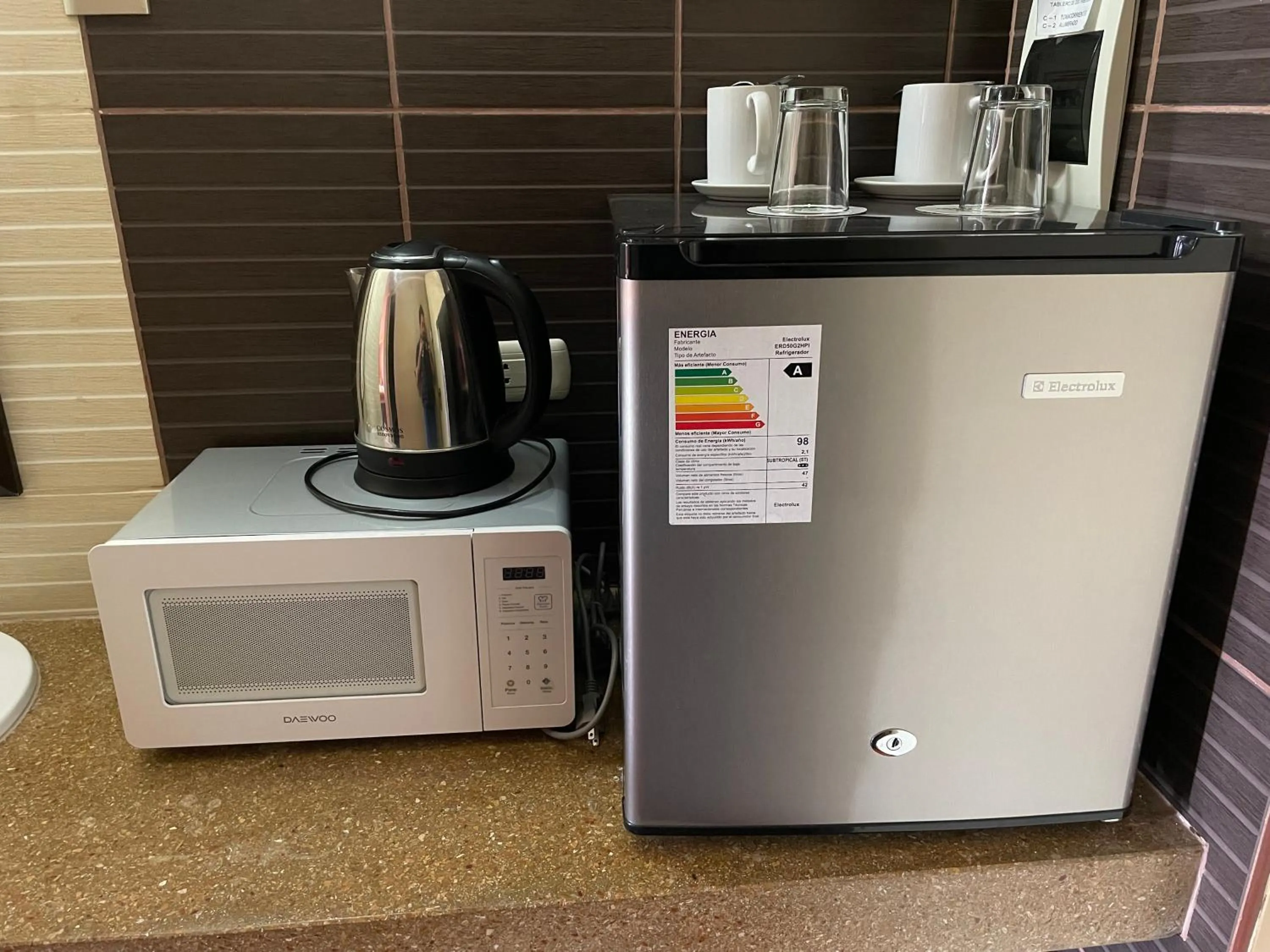 Coffee/tea facilities in Holiday Suites