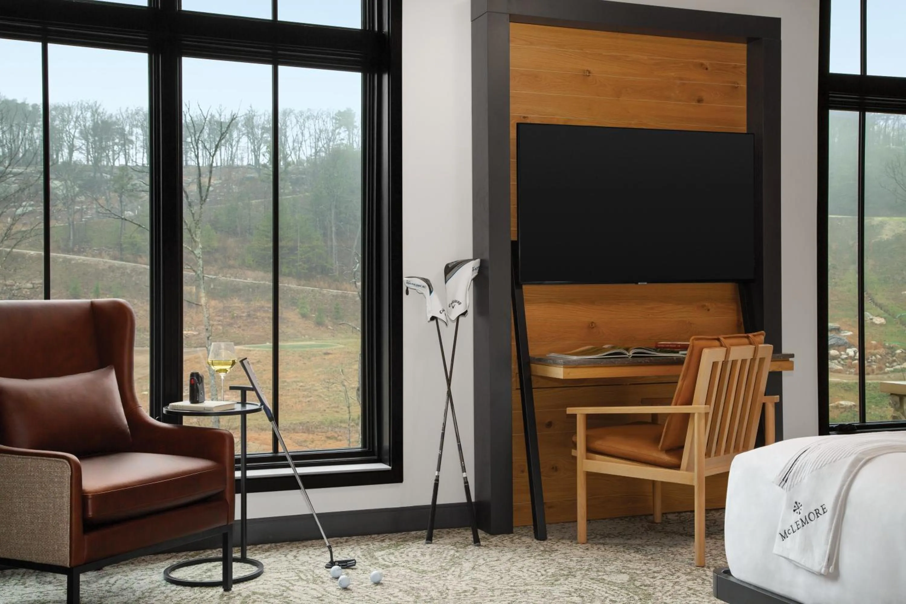 Bedroom in Cloudland at McLemore Resort Lookout Mountain, Curio by Hilton