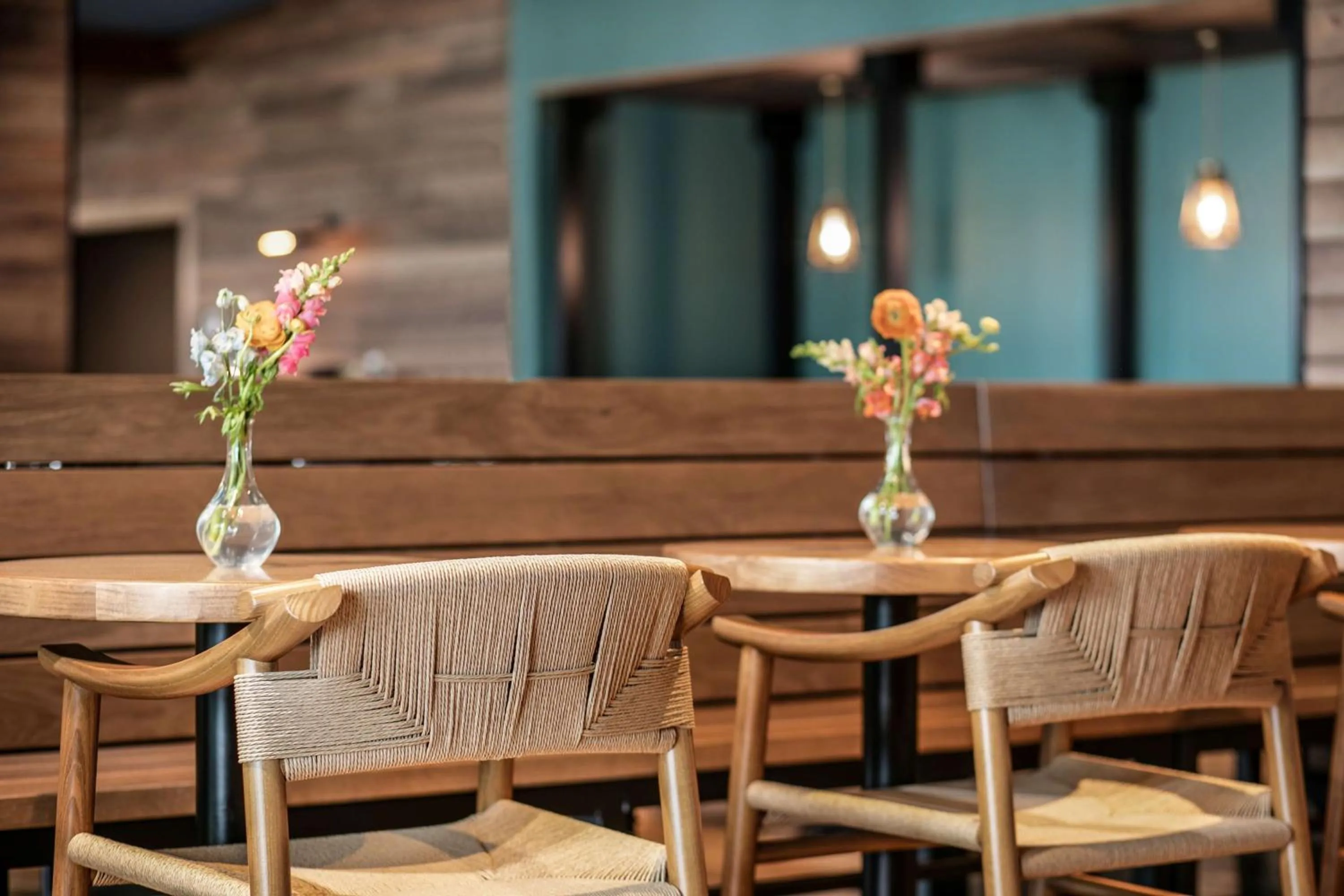 Restaurant/places to eat in Cloudland at McLemore Resort Lookout Mountain, Curio by Hilton