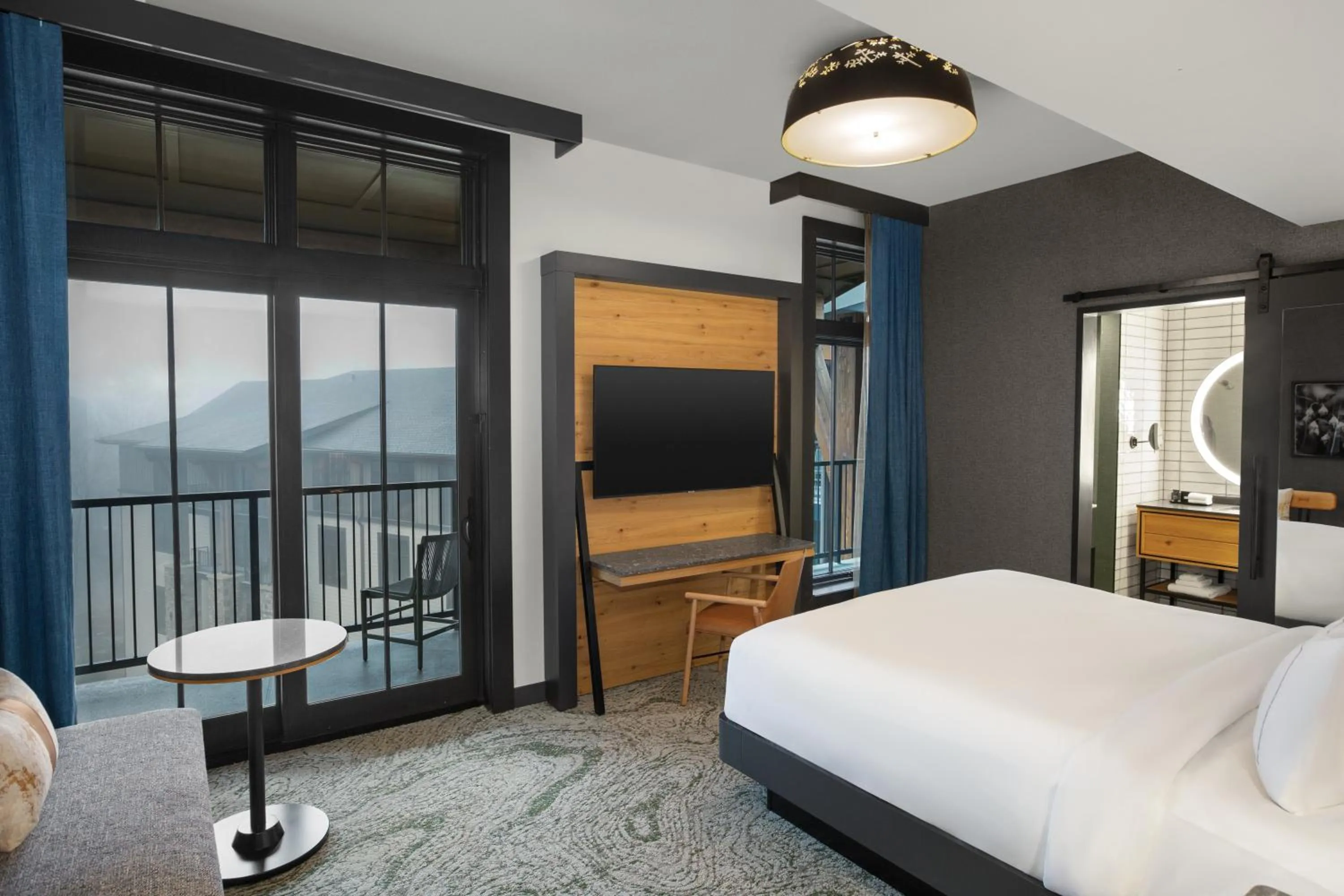 Bedroom, Bed in Cloudland at McLemore Resort Lookout Mountain, Curio by Hilton