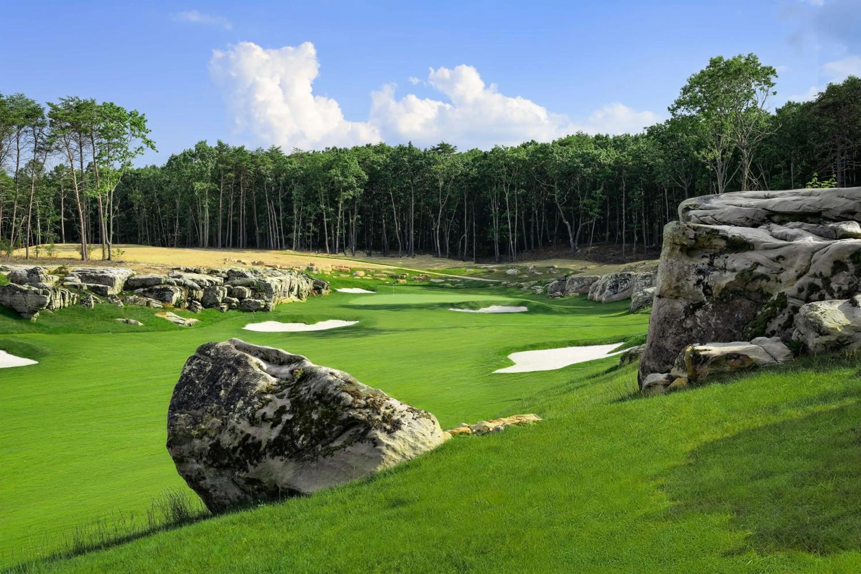Golfcourse in Cloudland at McLemore Resort Lookout Mountain, Curio by Hilton