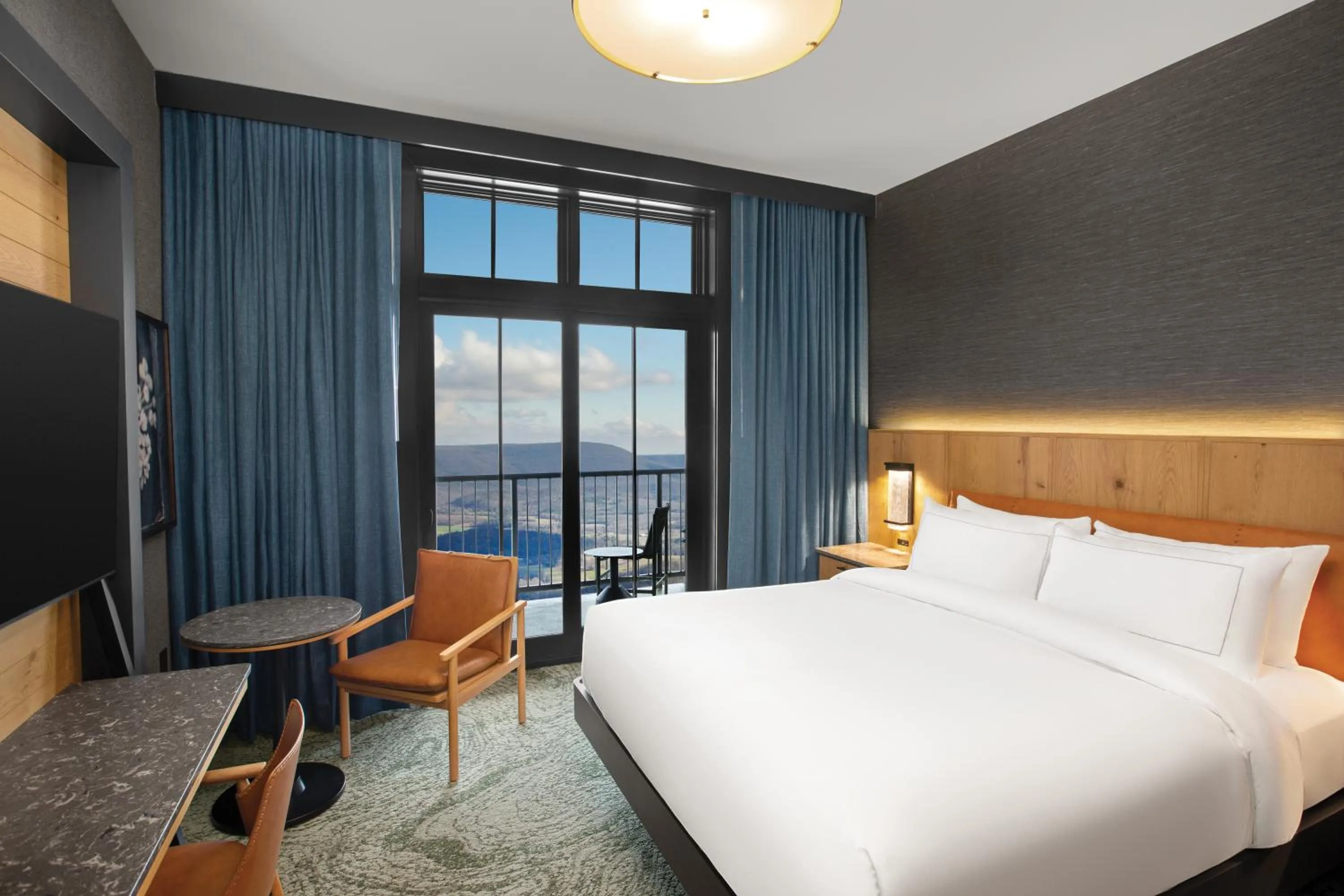 Balcony/Terrace, Bed in Cloudland at McLemore Resort Lookout Mountain, Curio by Hilton