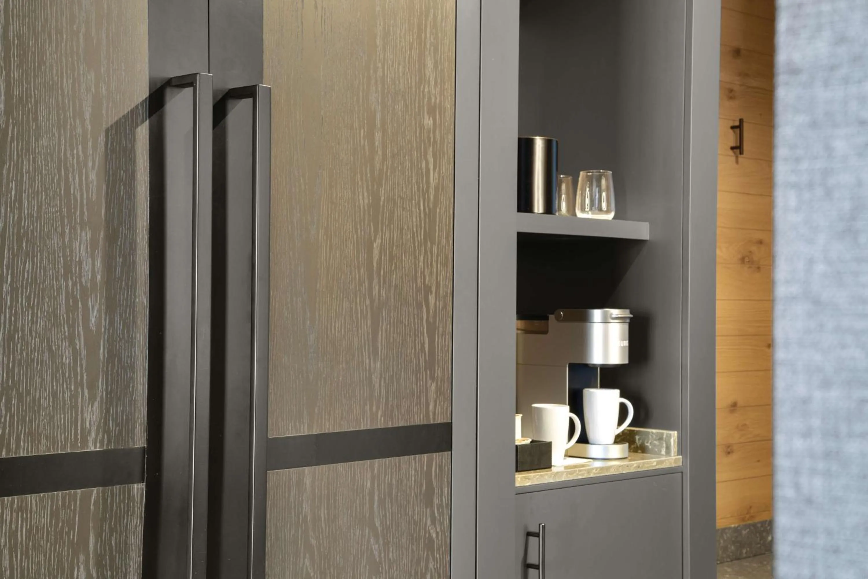 Photo of the whole room in Cloudland at McLemore Resort Lookout Mountain, Curio by Hilton