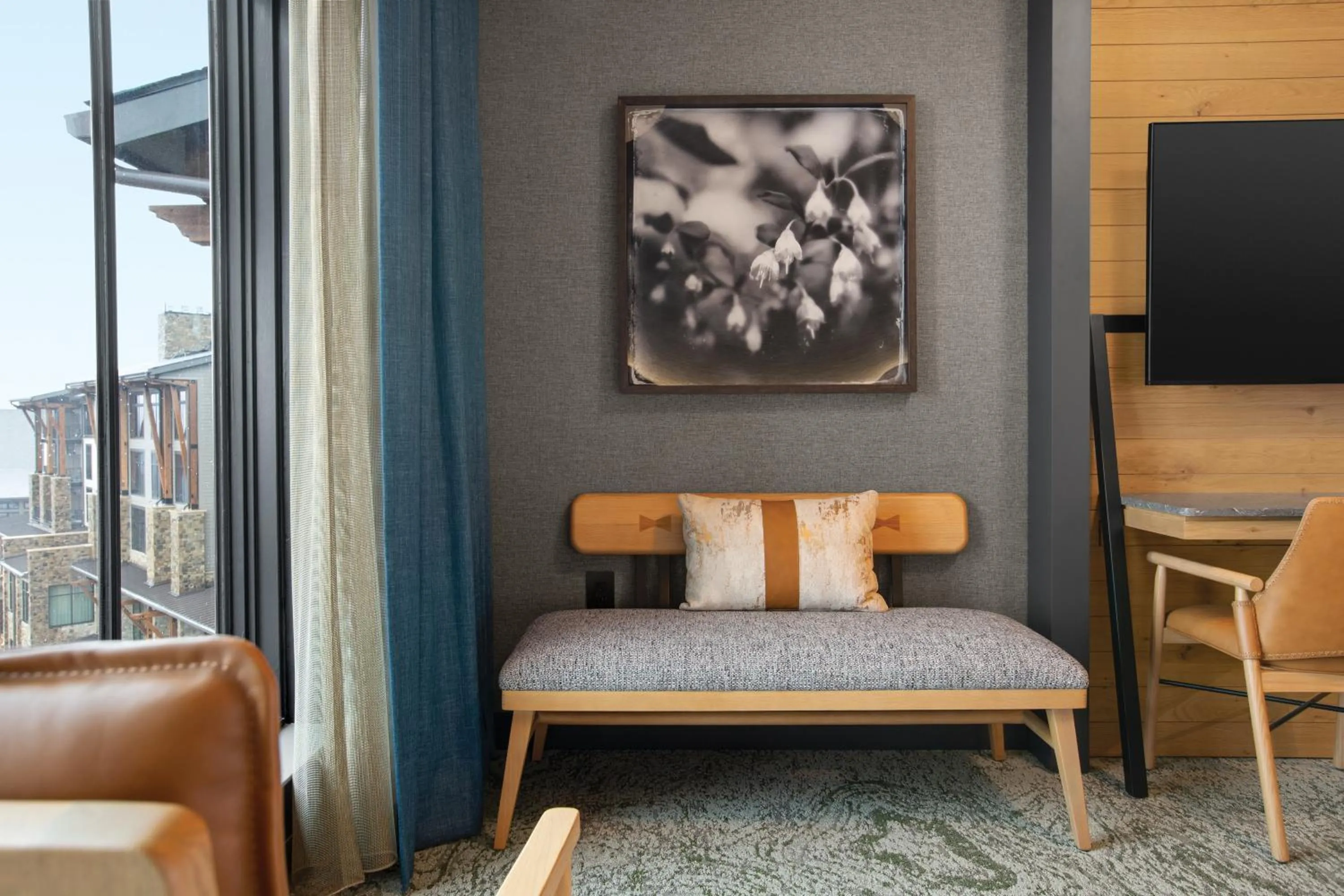 Seating area in Cloudland at McLemore Resort Lookout Mountain, Curio by Hilton