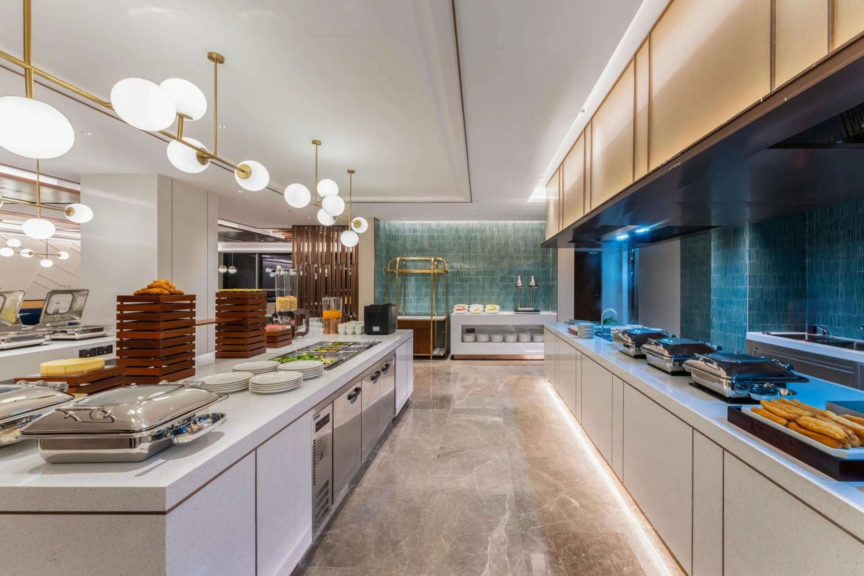 Buffet breakfast in Hilton Garden Inn Huzhou High-Speed Railway Station