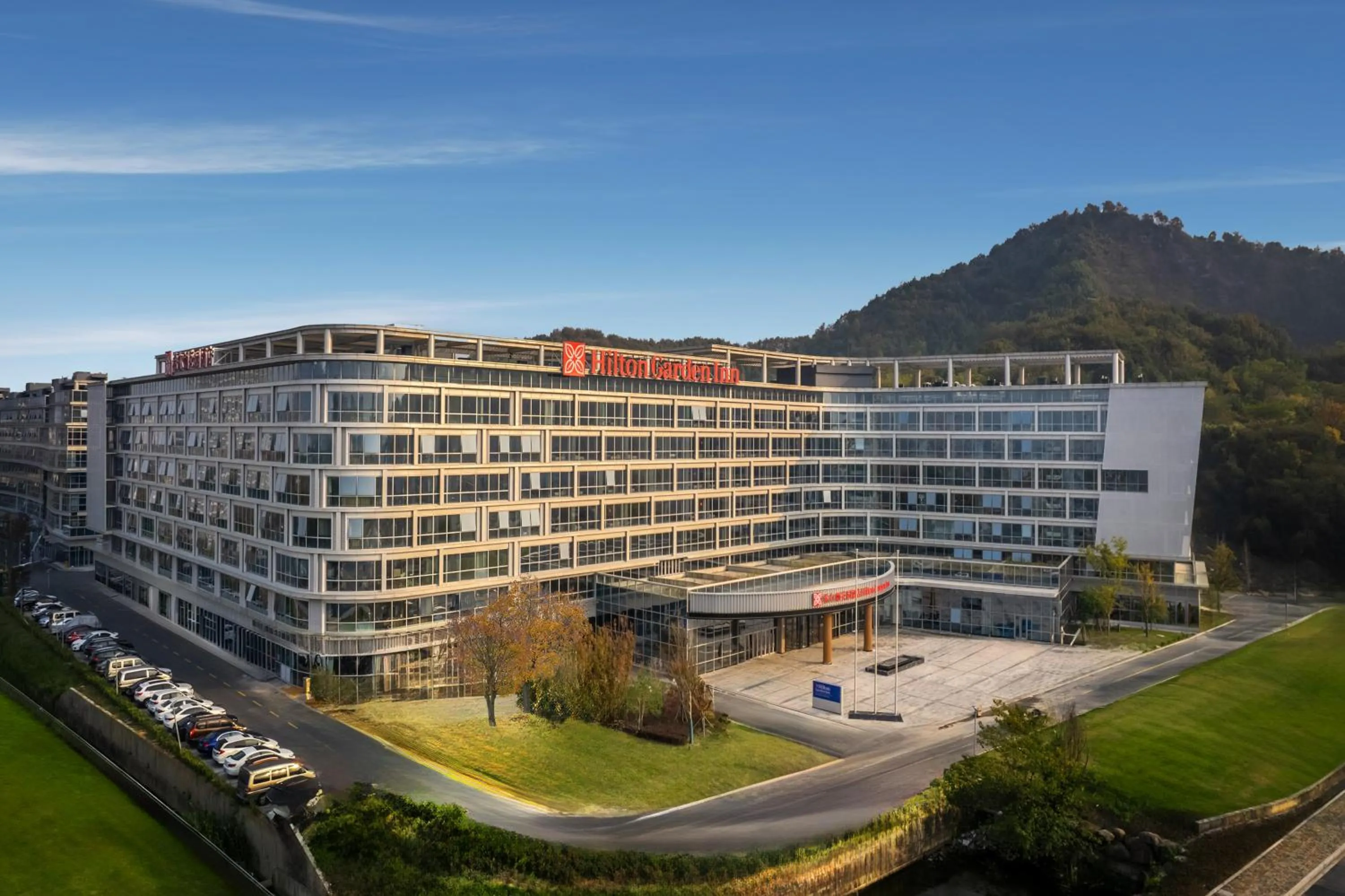 Property building in Hilton Garden Inn Huzhou High-Speed Railway Station