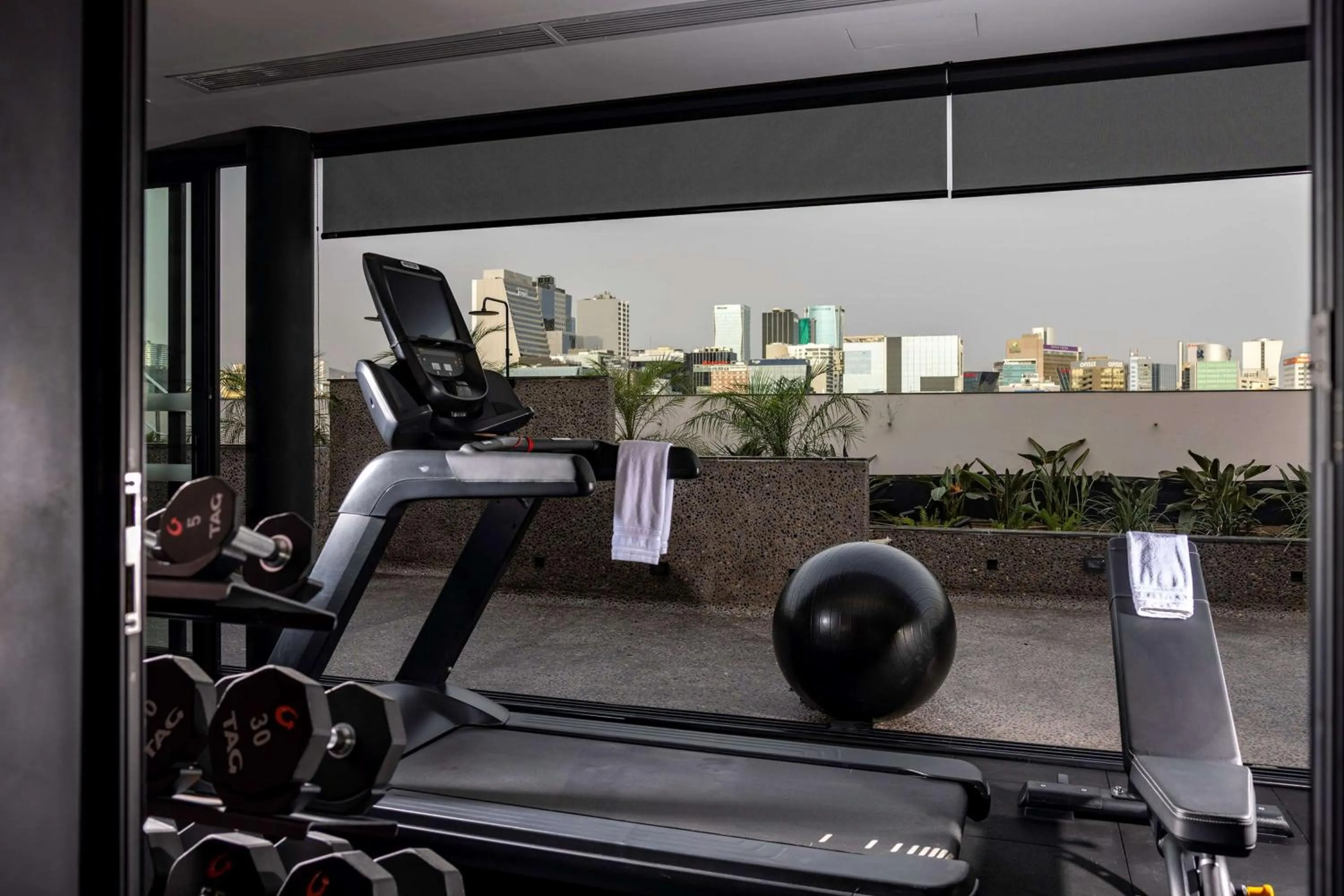 Fitness centre/facilities in Doubletree By Hilton Lima San Isidro