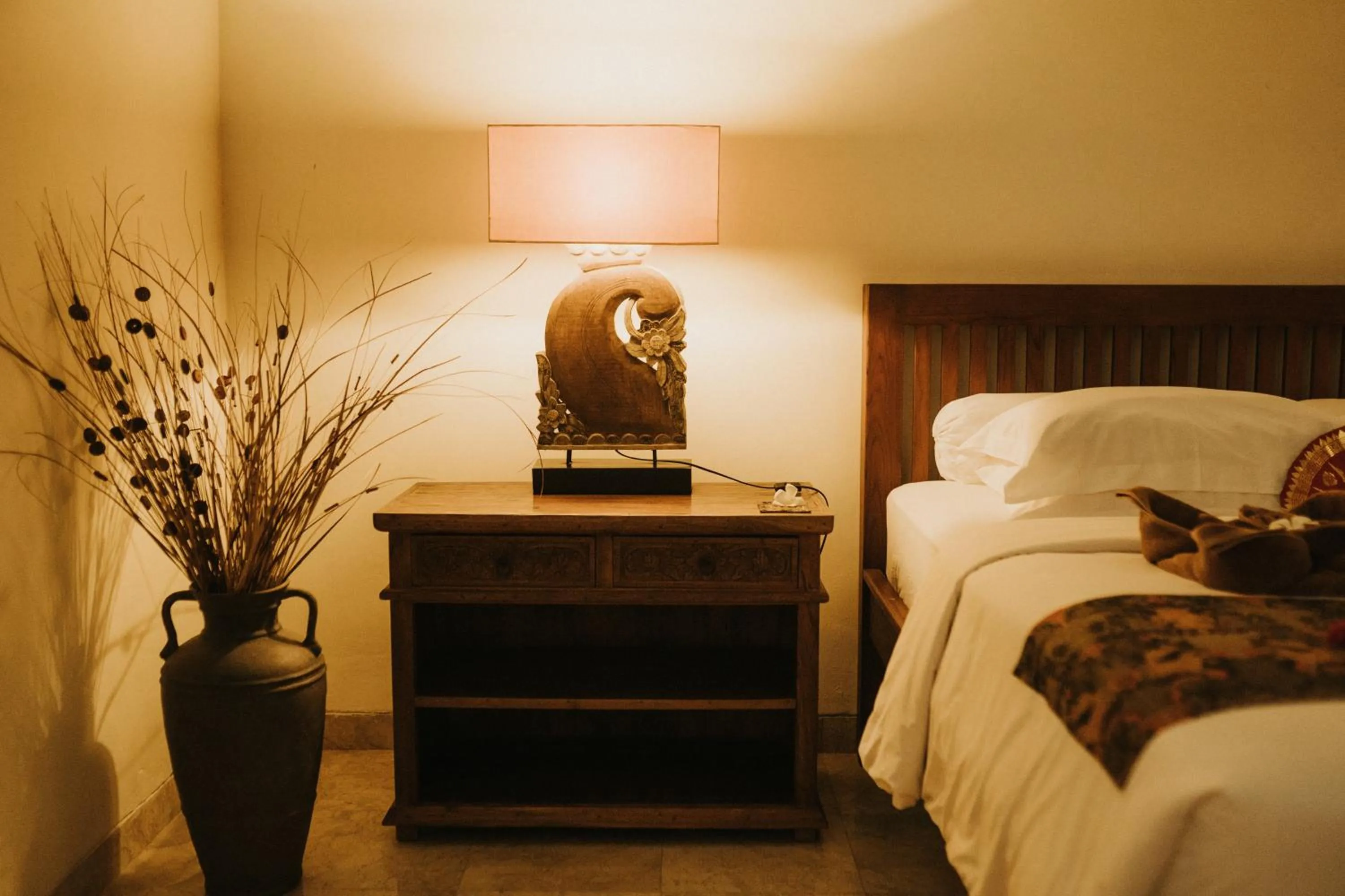 Bedroom, Bed in ALOKA BAHARI Villas