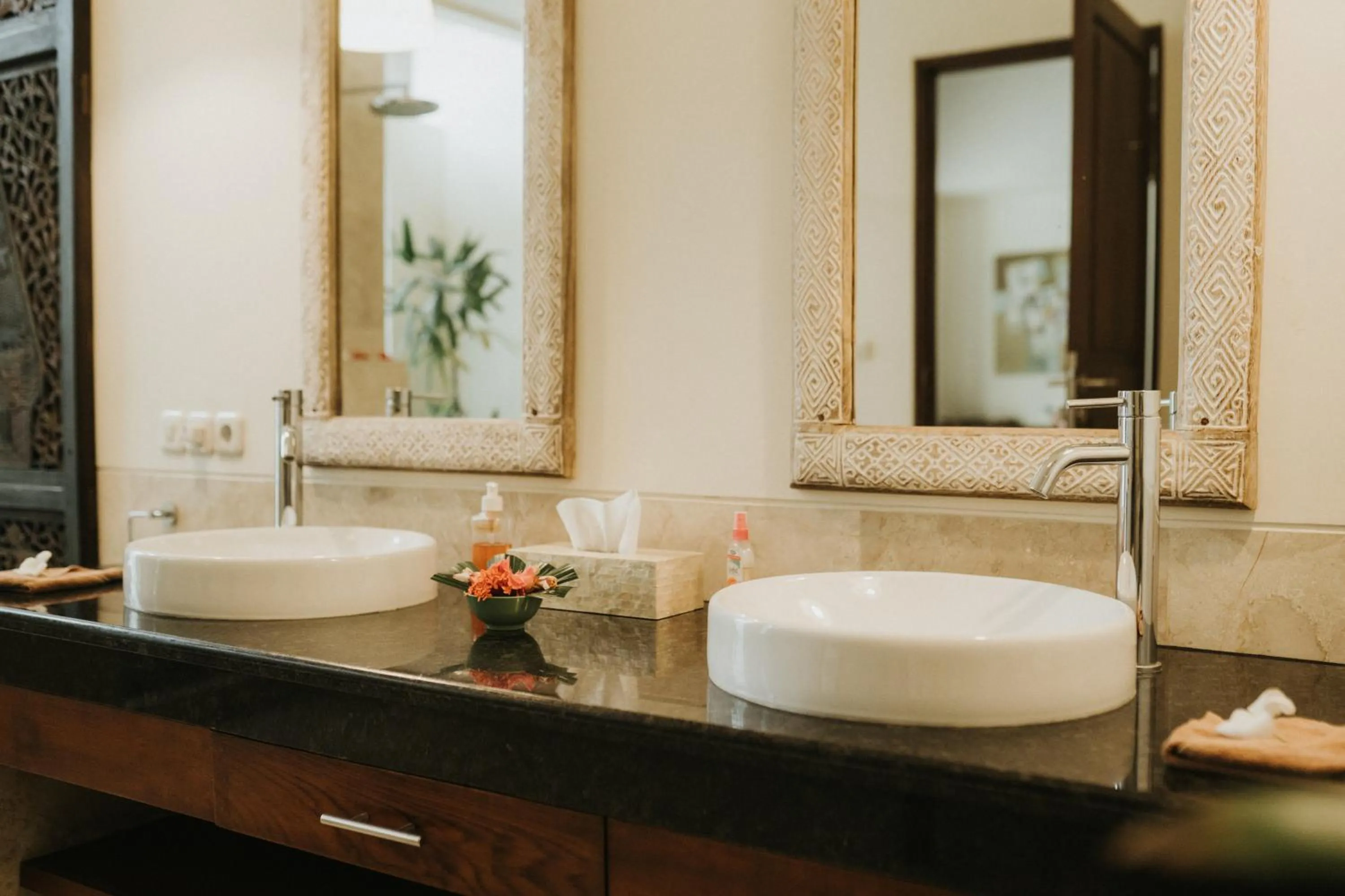 Bathroom in ALOKA BAHARI Villas