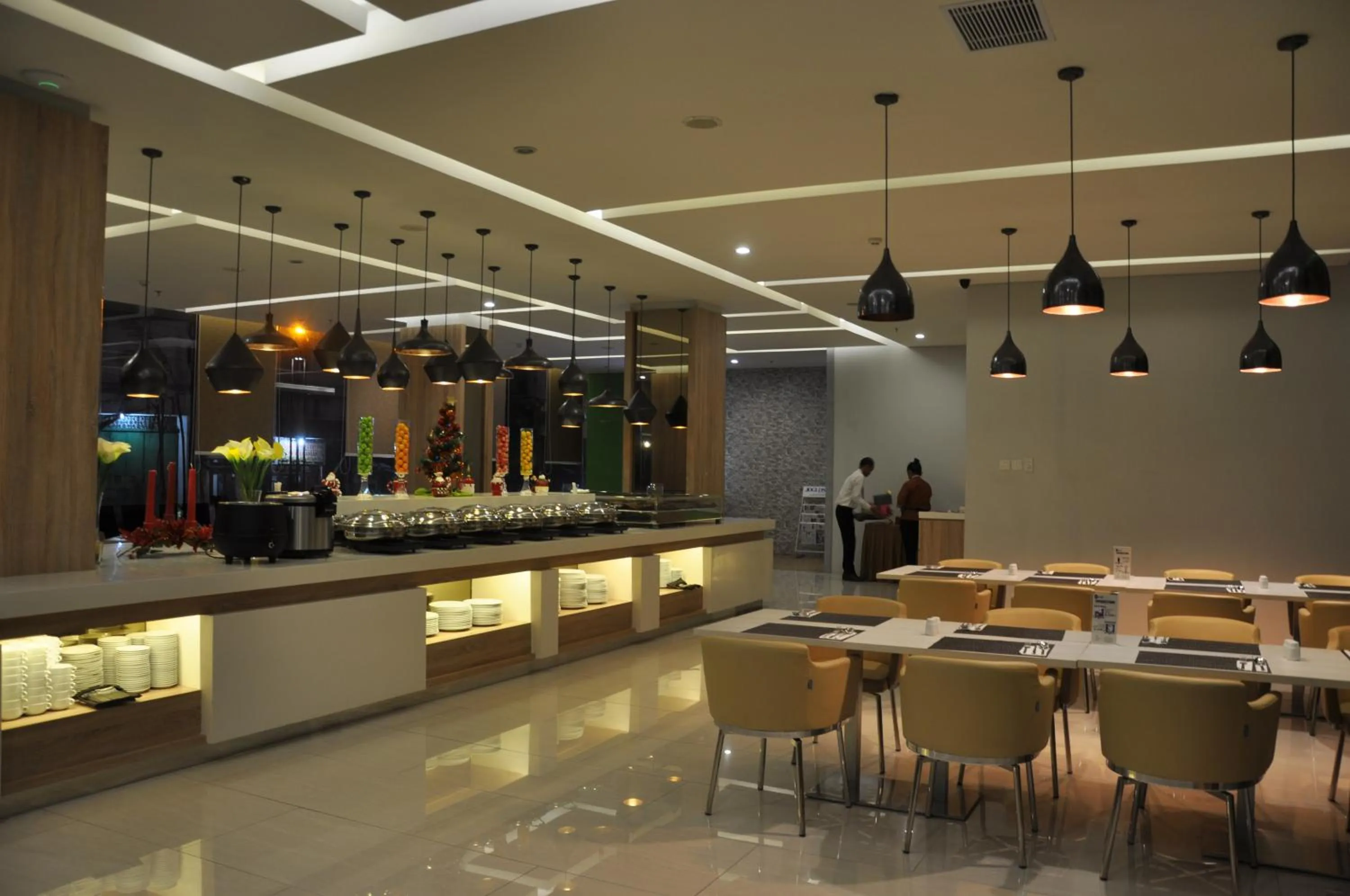 Restaurant/places to eat in Sala View Hotel