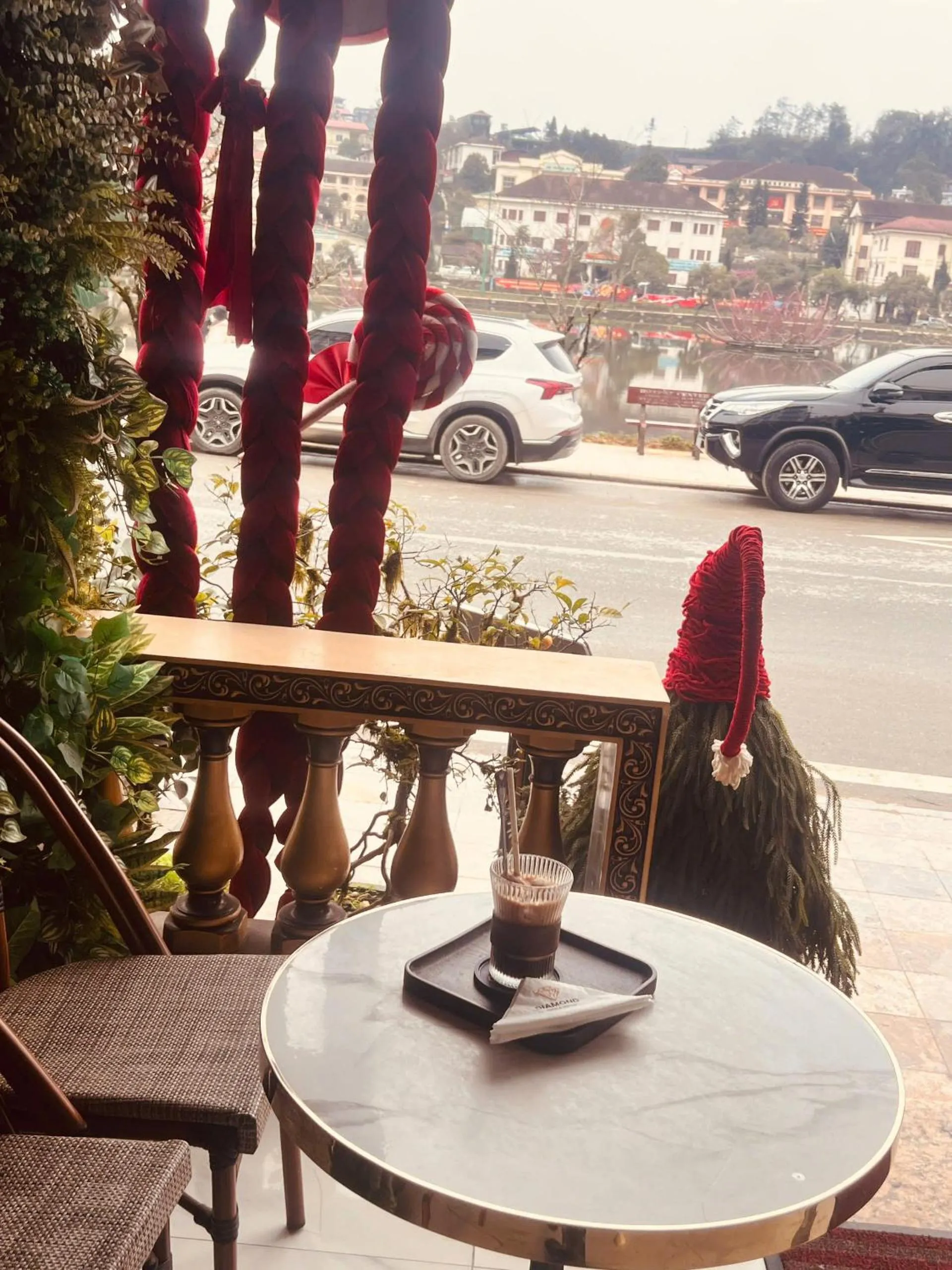 Seating area in Diamond Hotel Sapa