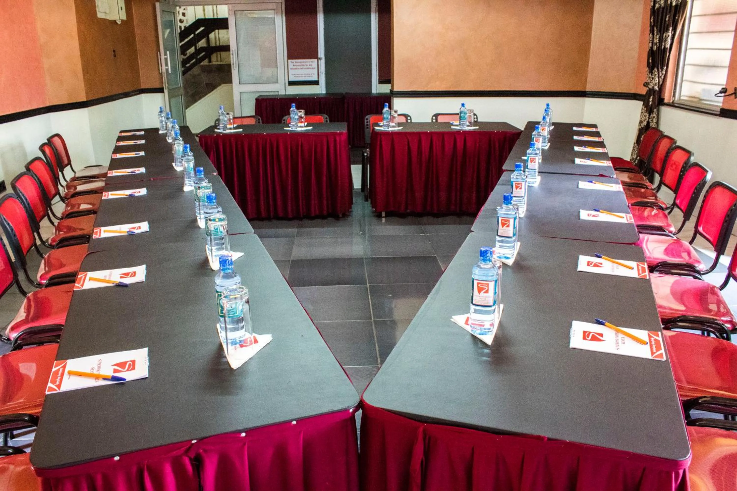 Meeting/conference room in Hadassah Hotel