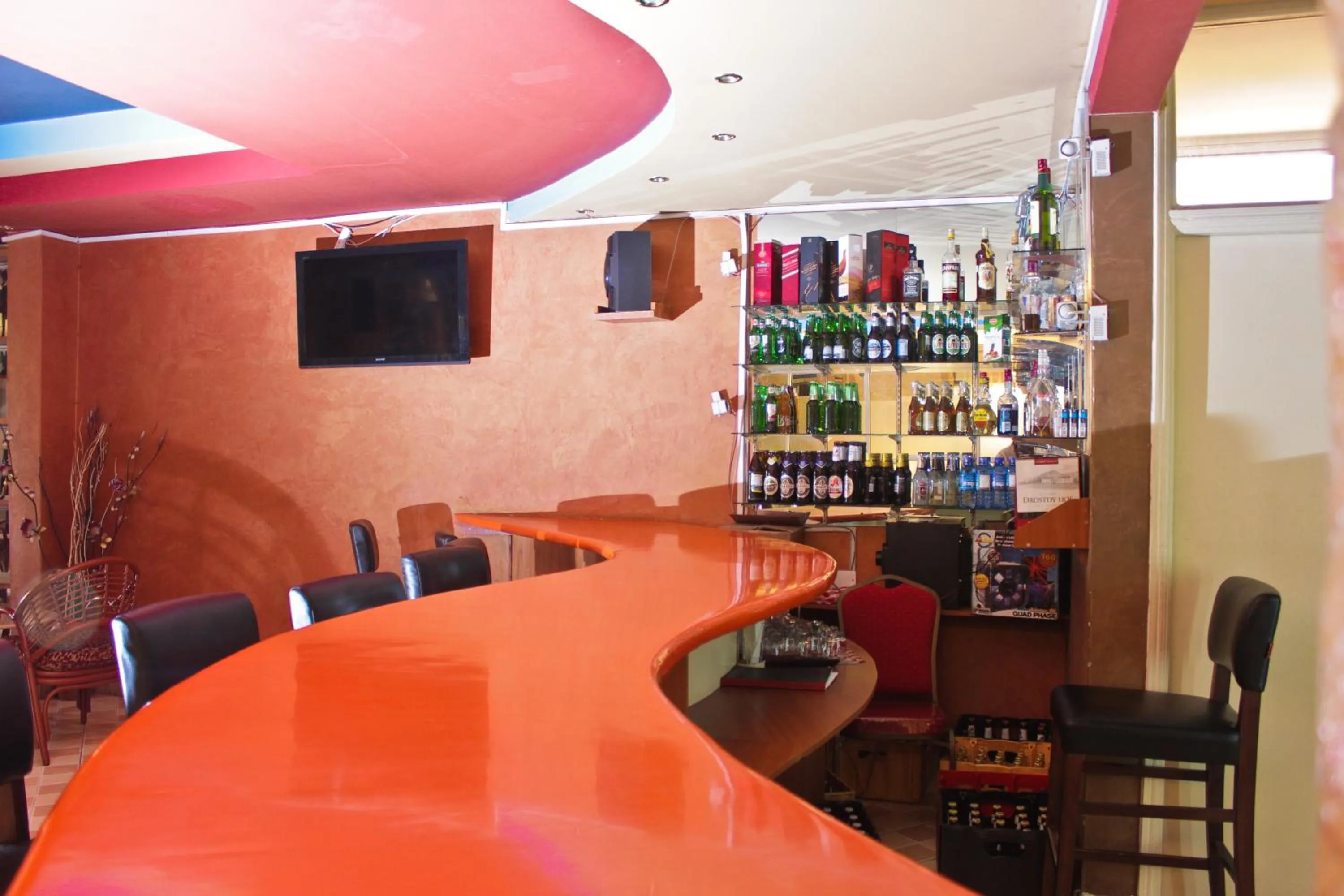 Lounge or bar in Pearl Palace Hotel