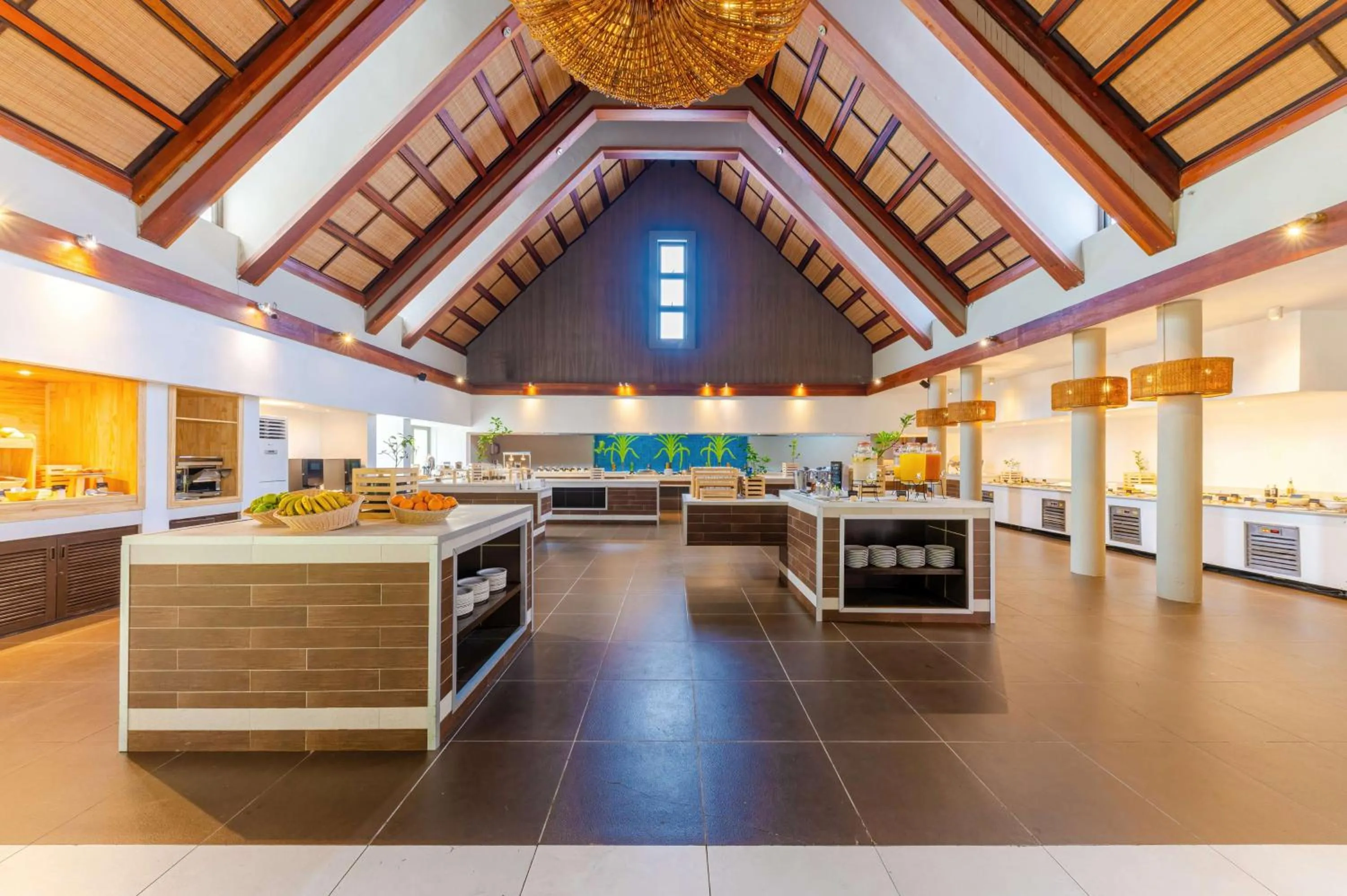 Restaurant/places to eat in Crystals Beach Resort Belle Mare, a member of Radisson Individuals