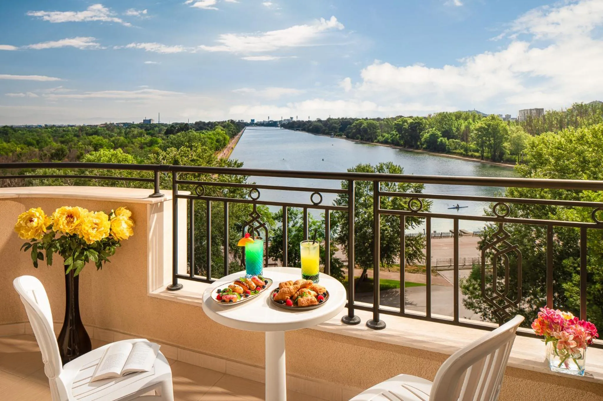 Spring in Landmark Creek Hotel Plovdiv