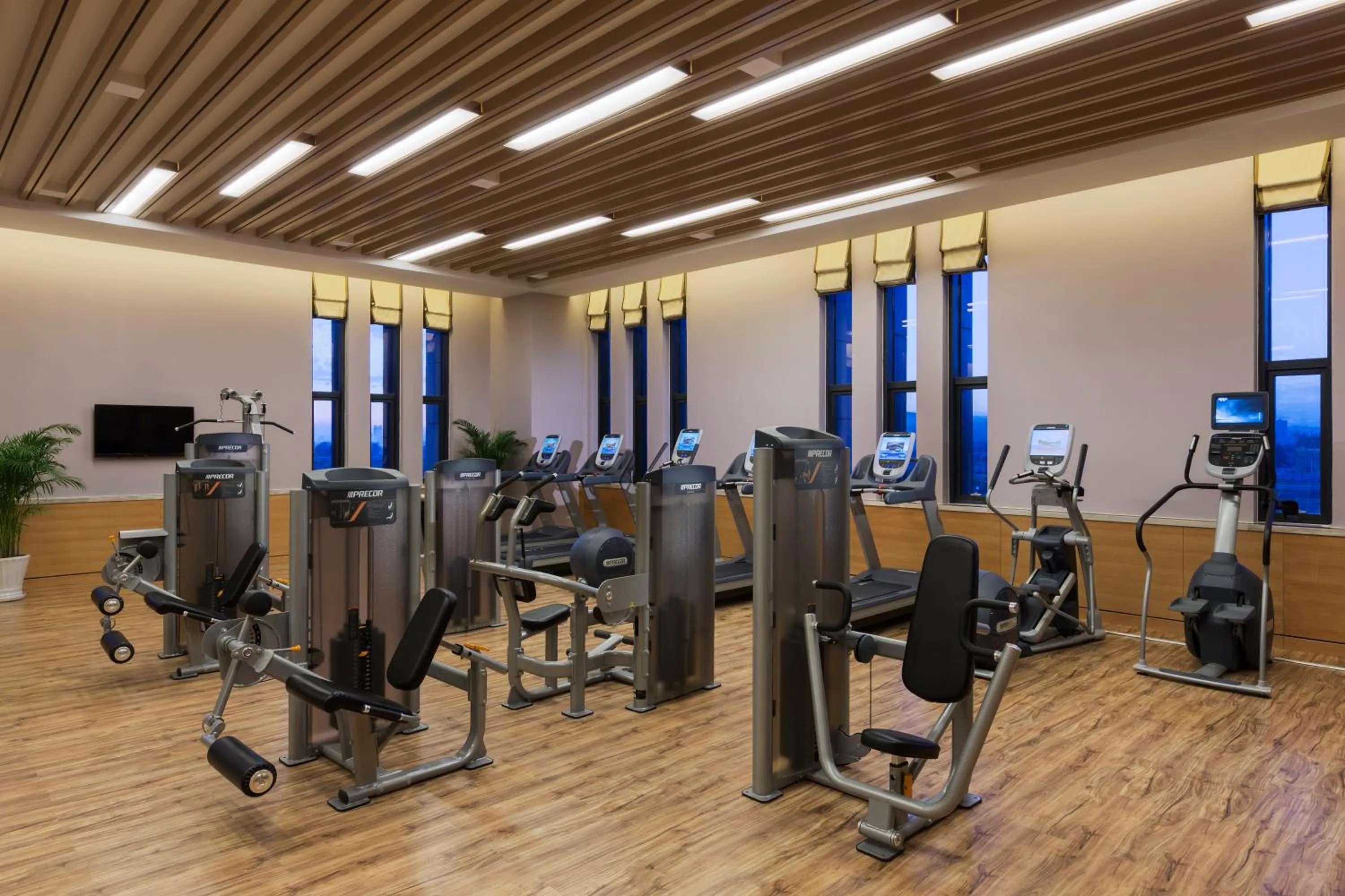 Fitness centre/facilities in Wanda Realm Chifeng Hotel