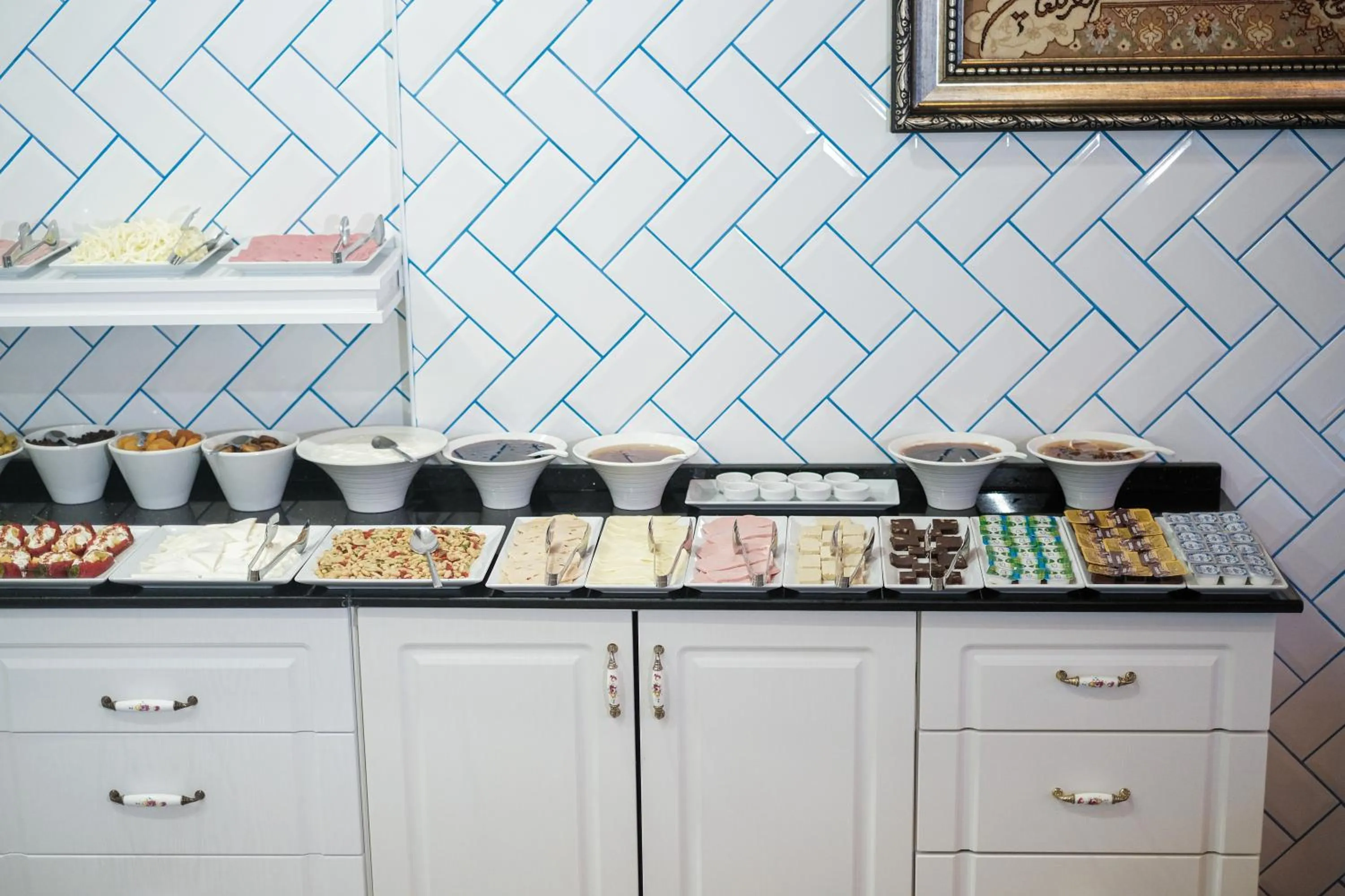 Food and drinks in Miran Hotel