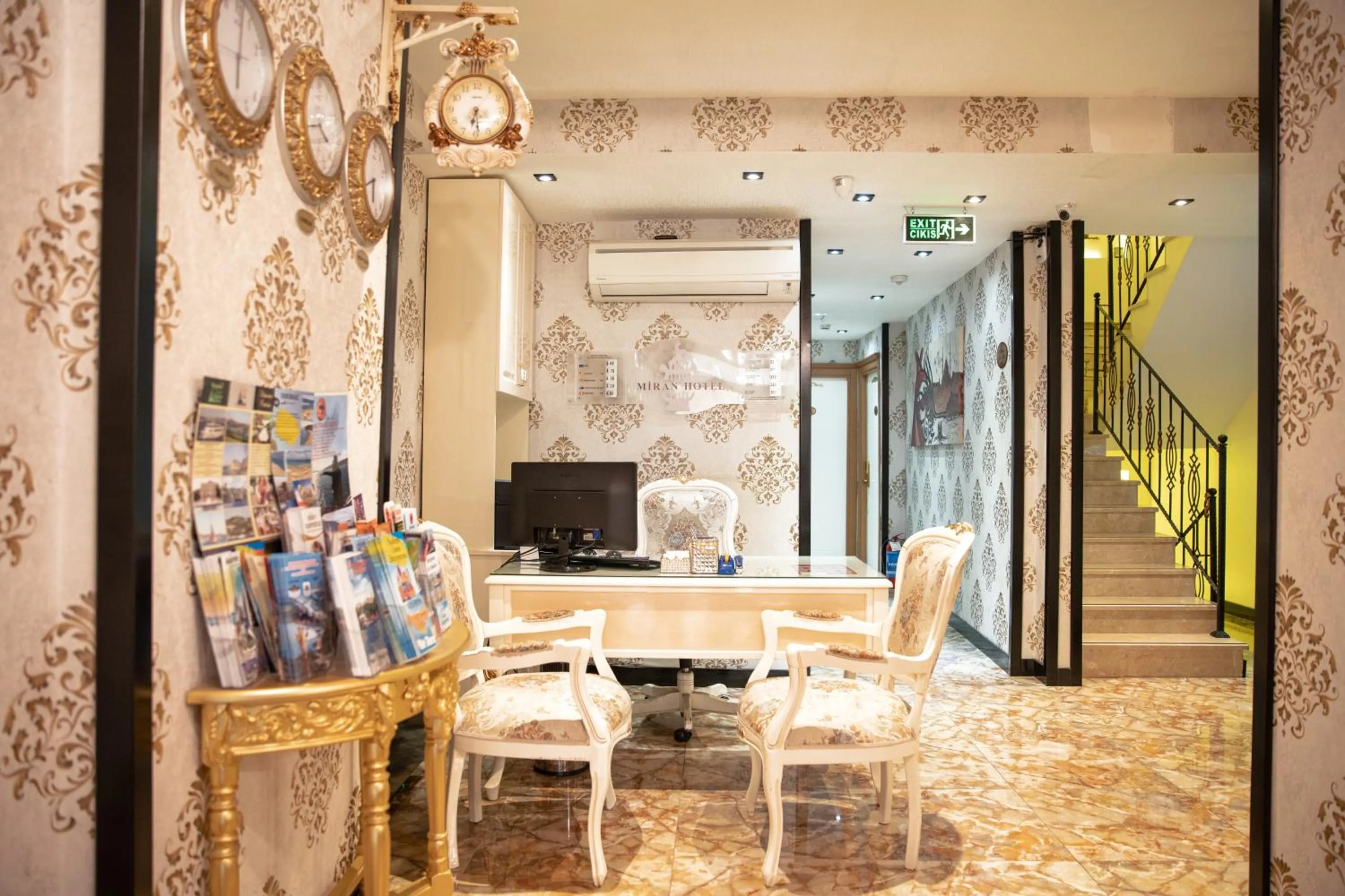 Lounge or bar in Miran Hotel