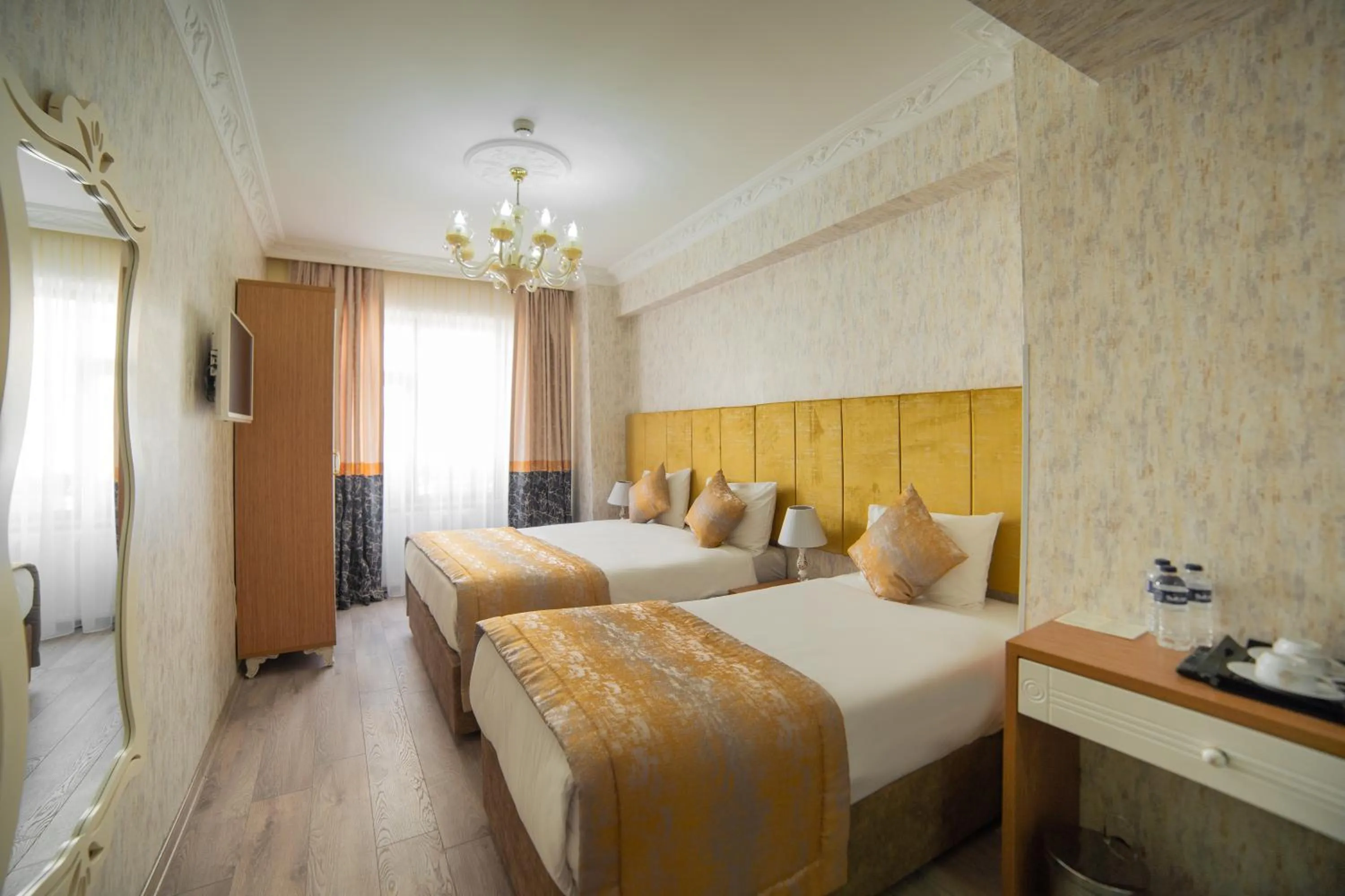 Photo of the whole room, Bed in Miran Hotel