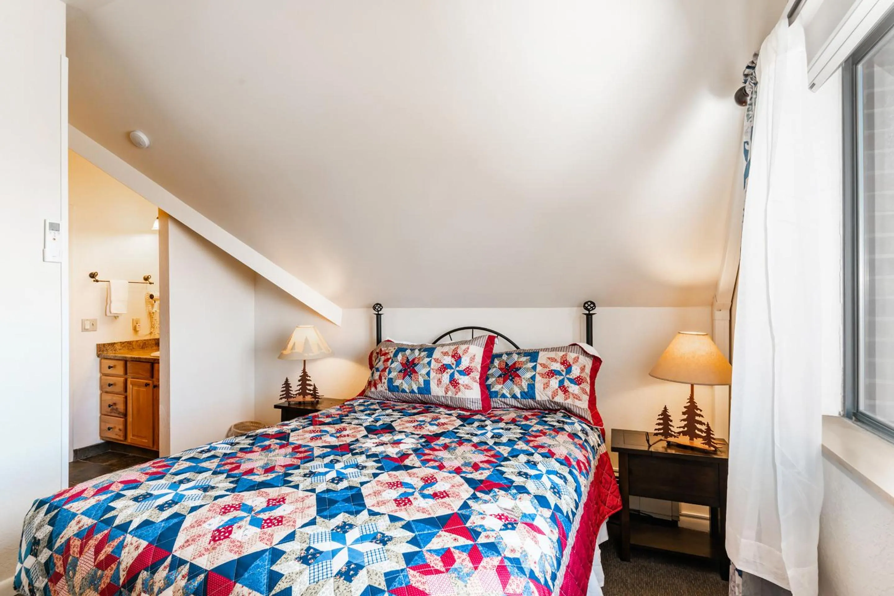 Bed in The Loft at Mountain Village by All Seasons Resort Lodging