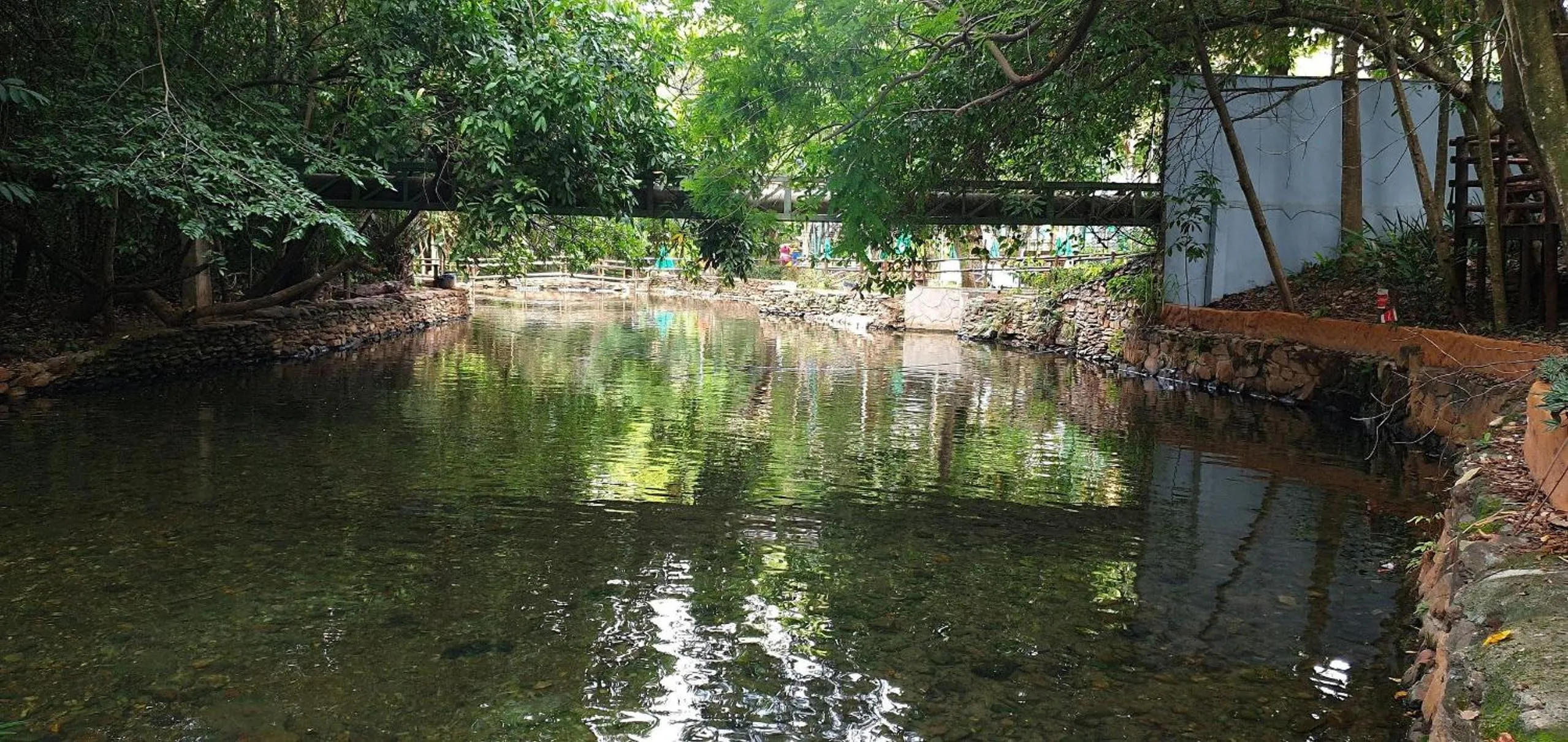 River view in Rio Quente GO Apto 7 Pessoas 2 Qtos