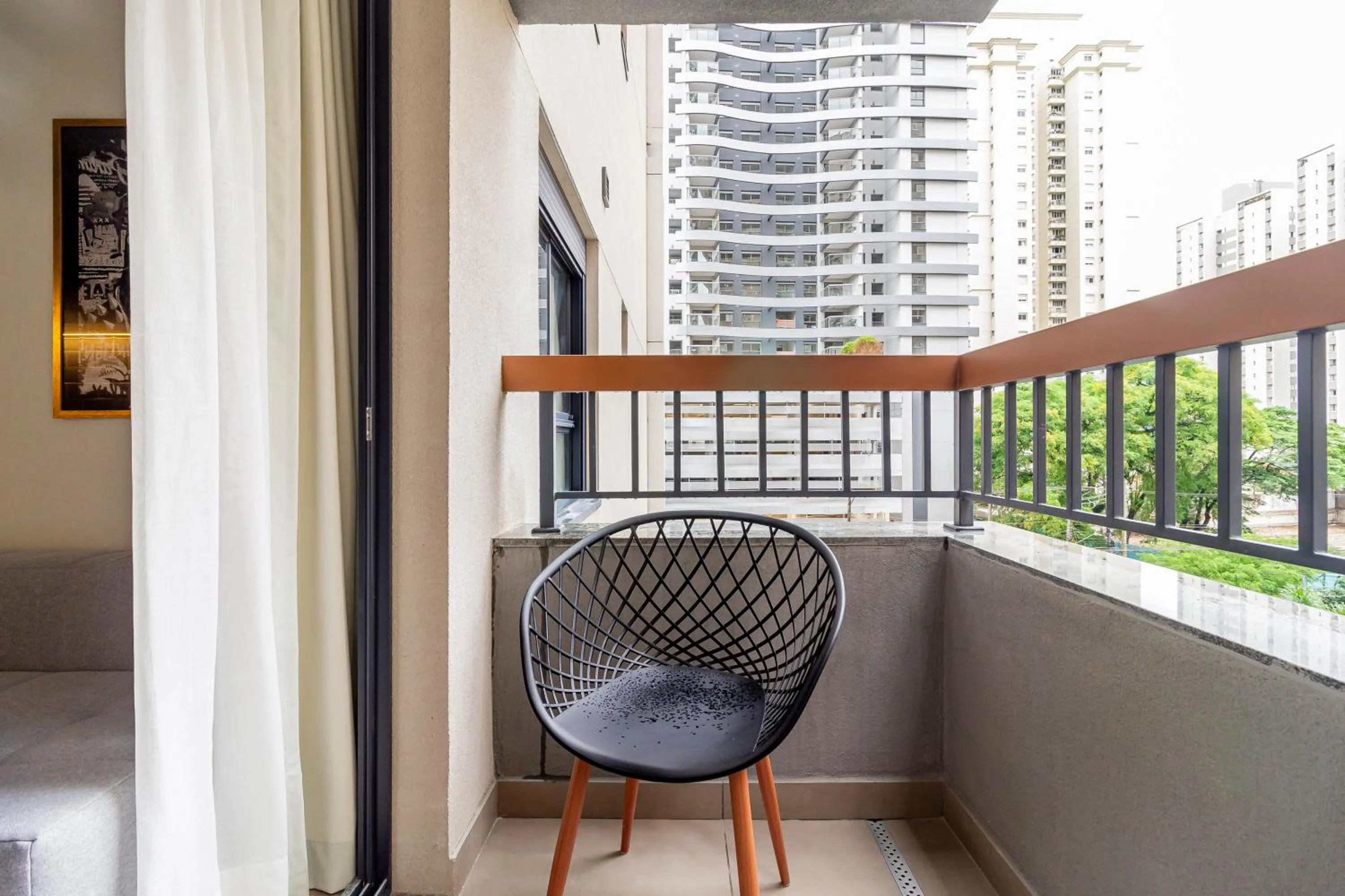 Day in Charlie Uwin Brooklin