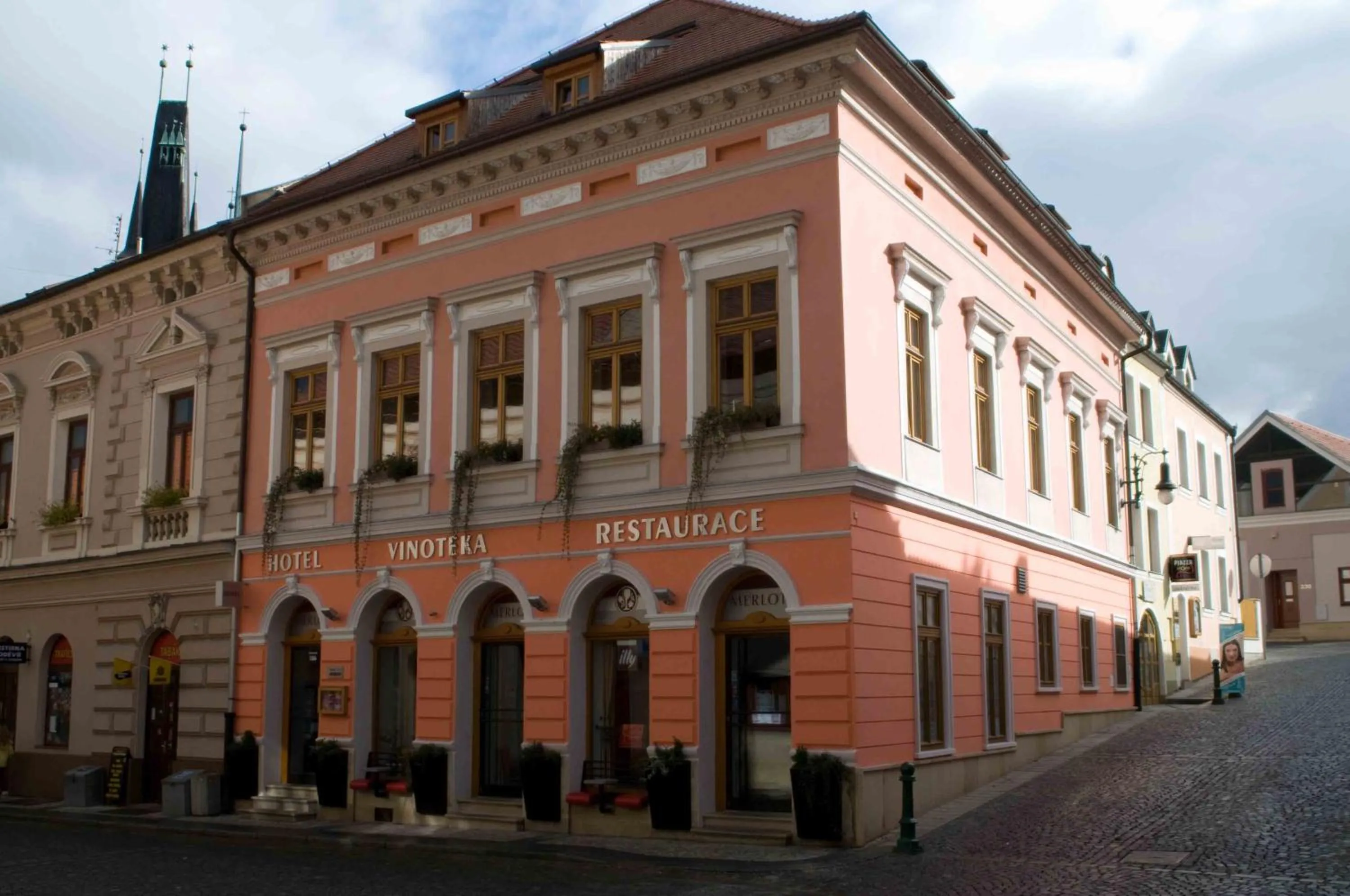 Property building in Hotel Merlot