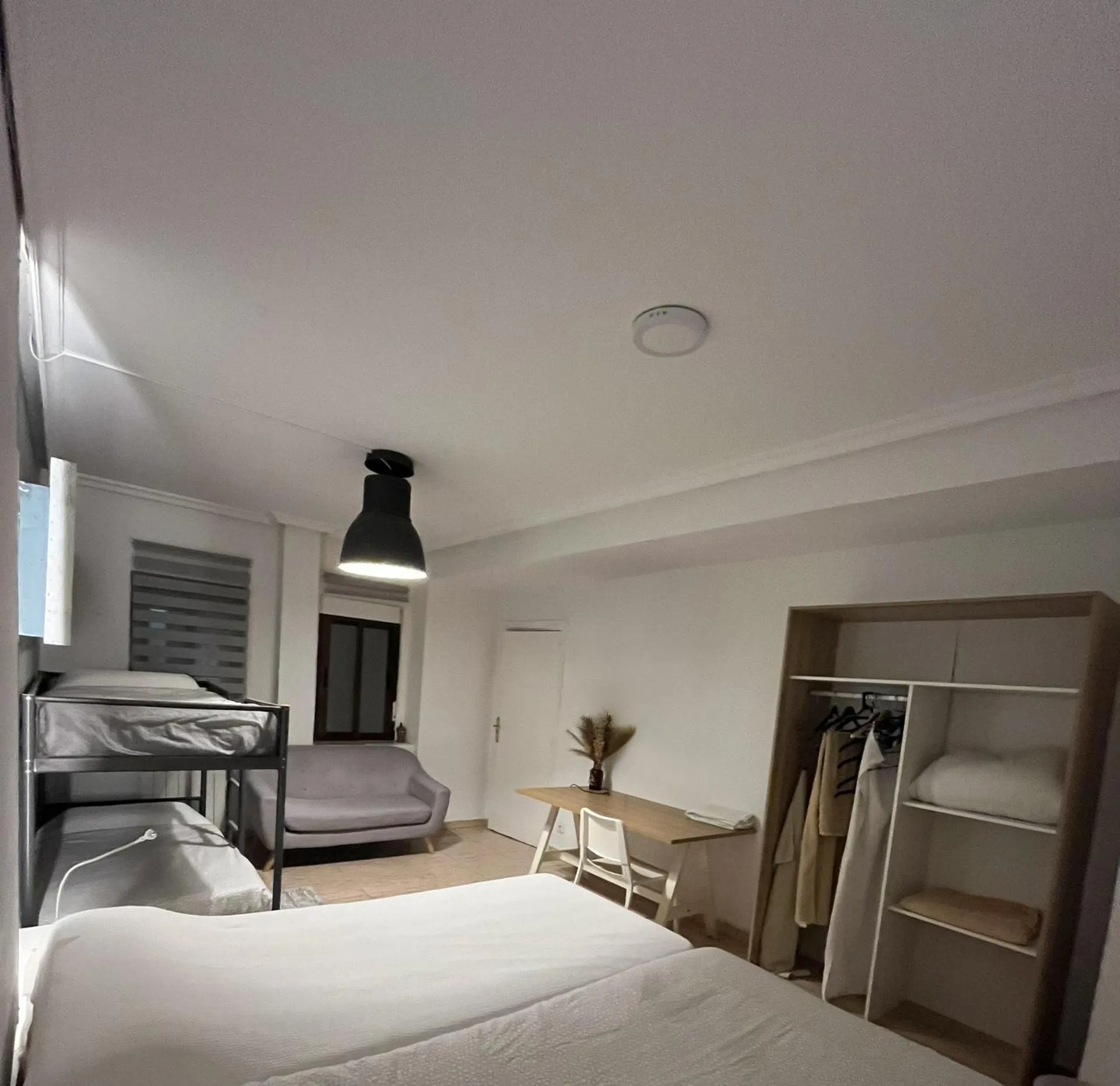 Bed in Roomin Hostel