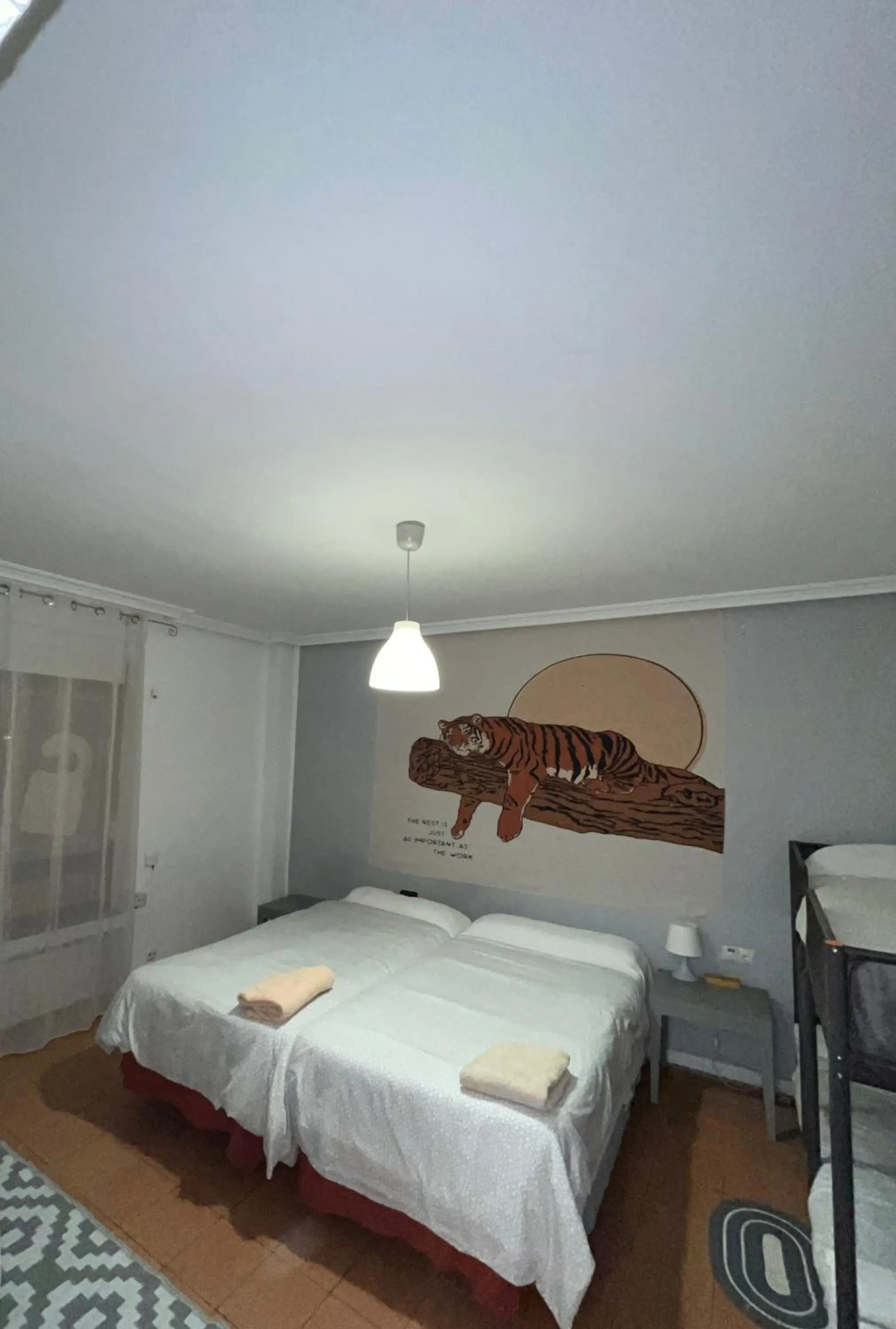 Bed in Roomin Hostel