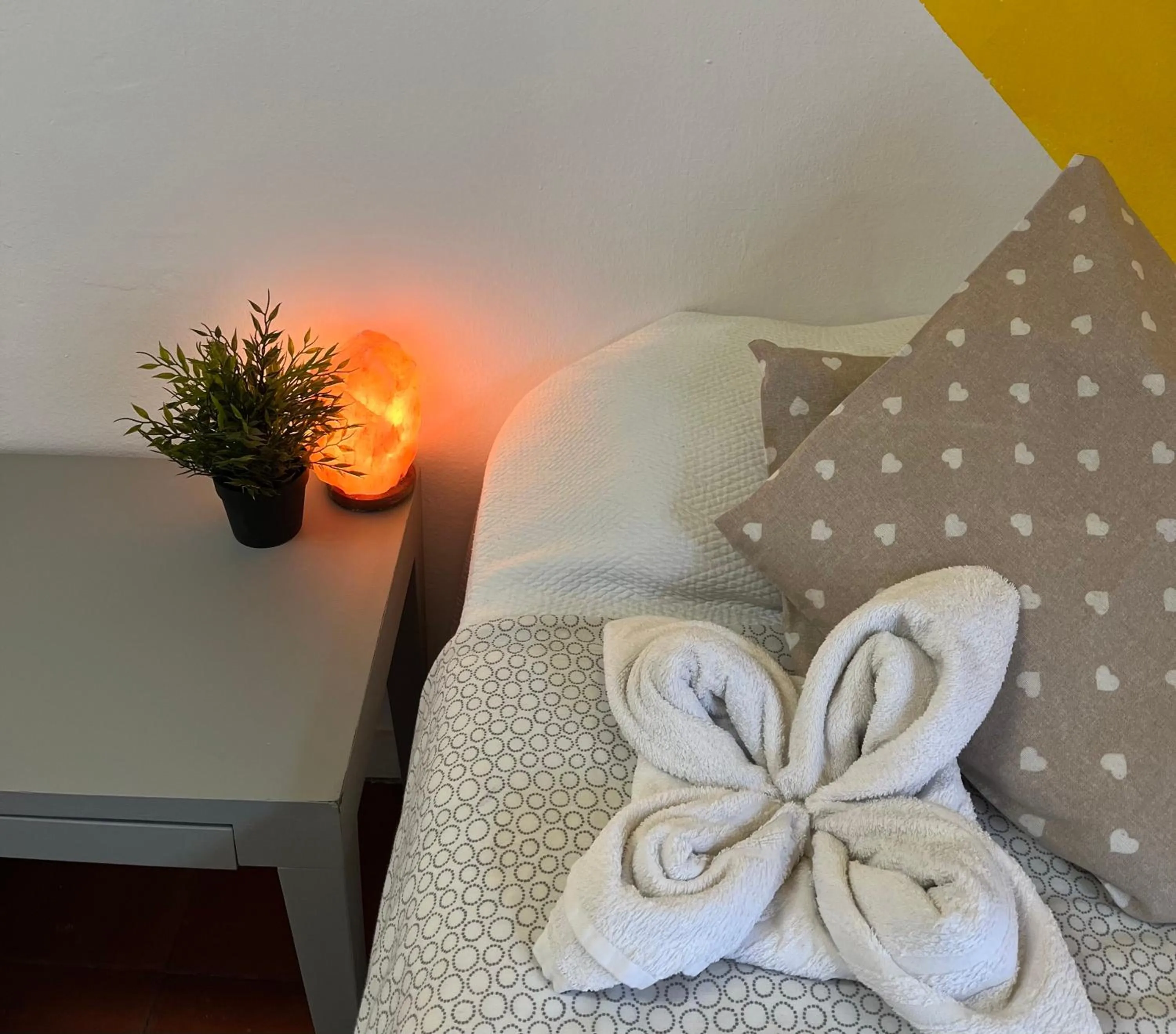 Bed in Roomin Hostel