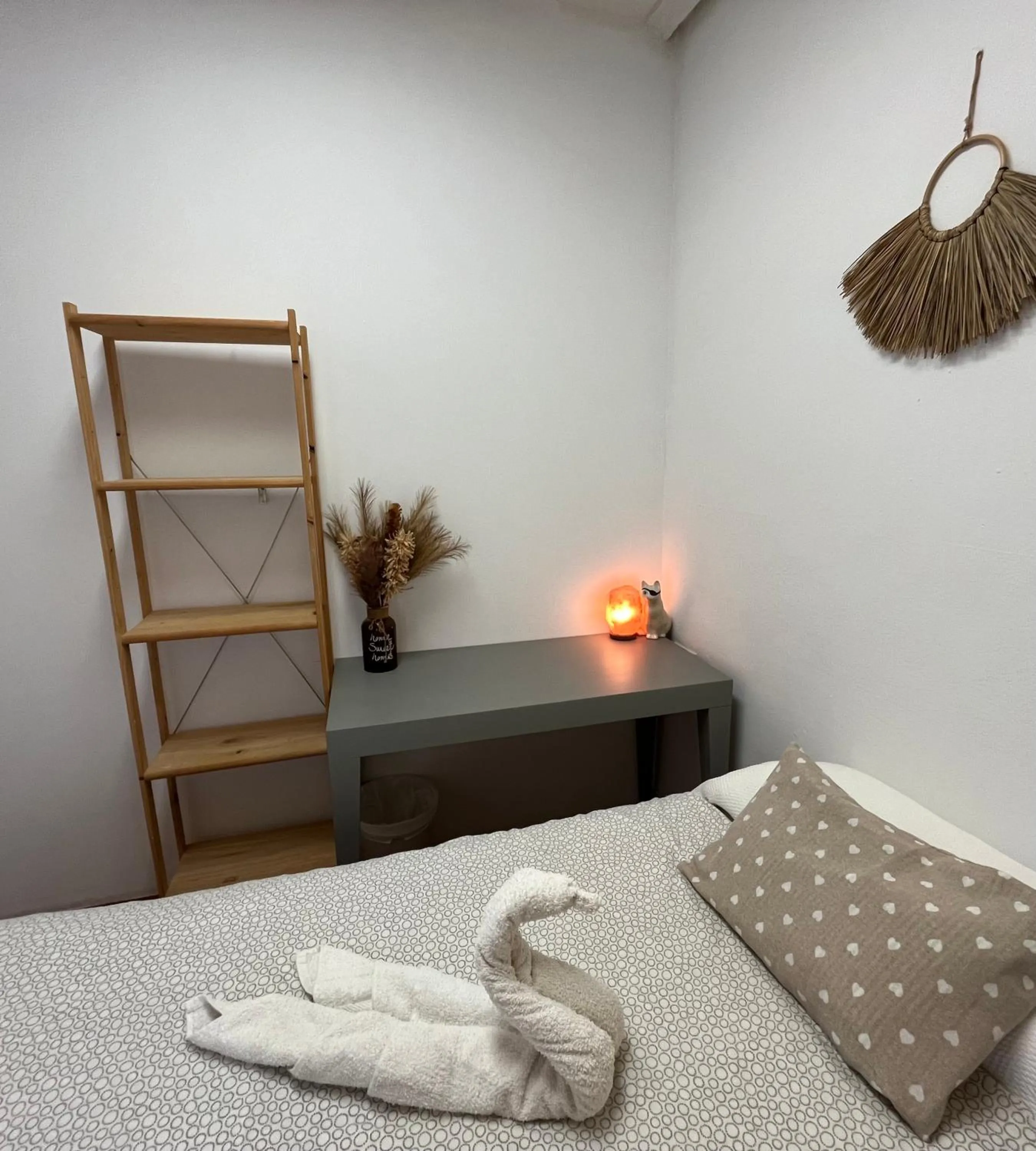 Bed in Roomin Hostel