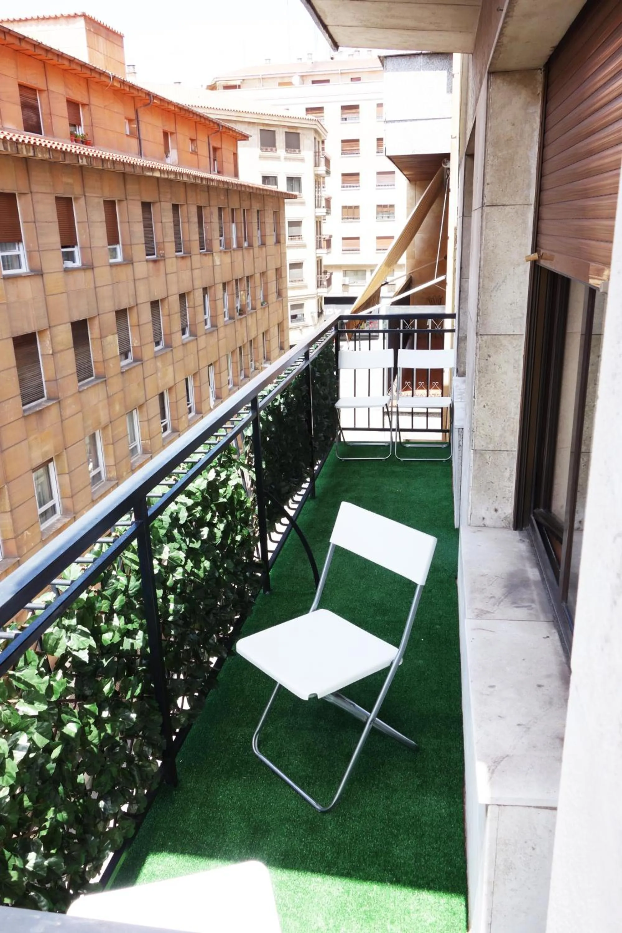 Balcony/Terrace in Roomin Hostel