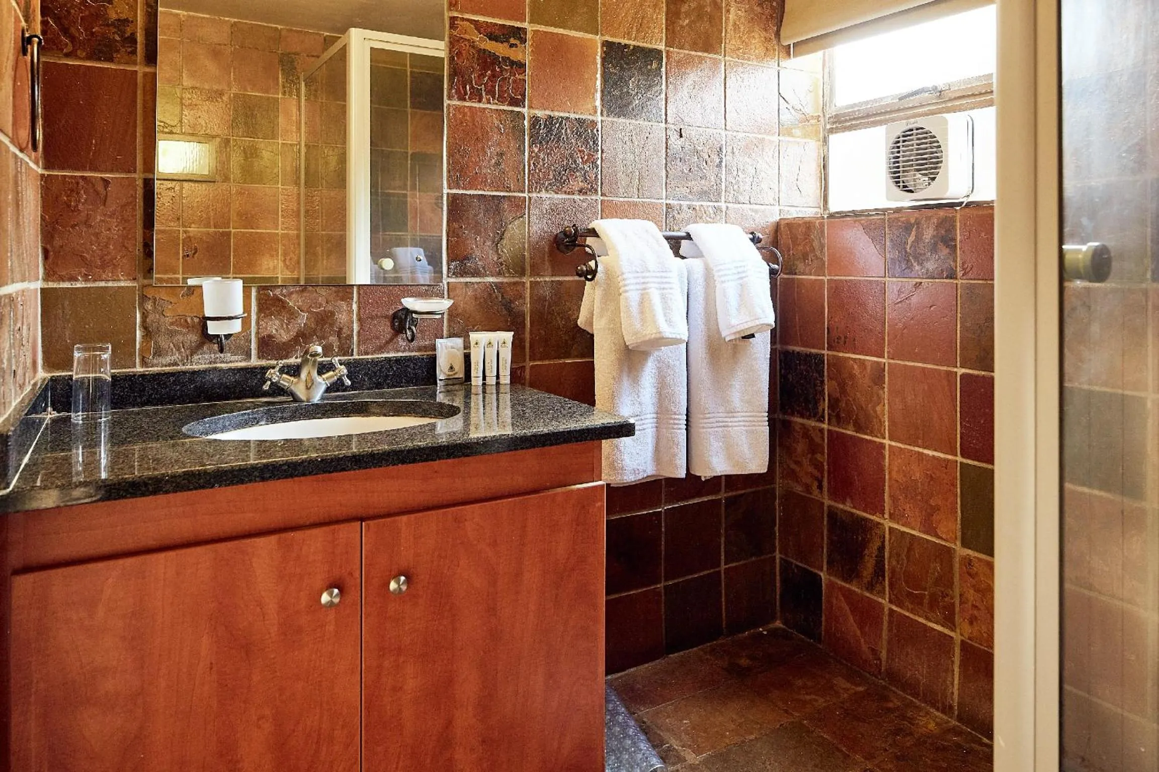 Shower in First Group Magalies Park