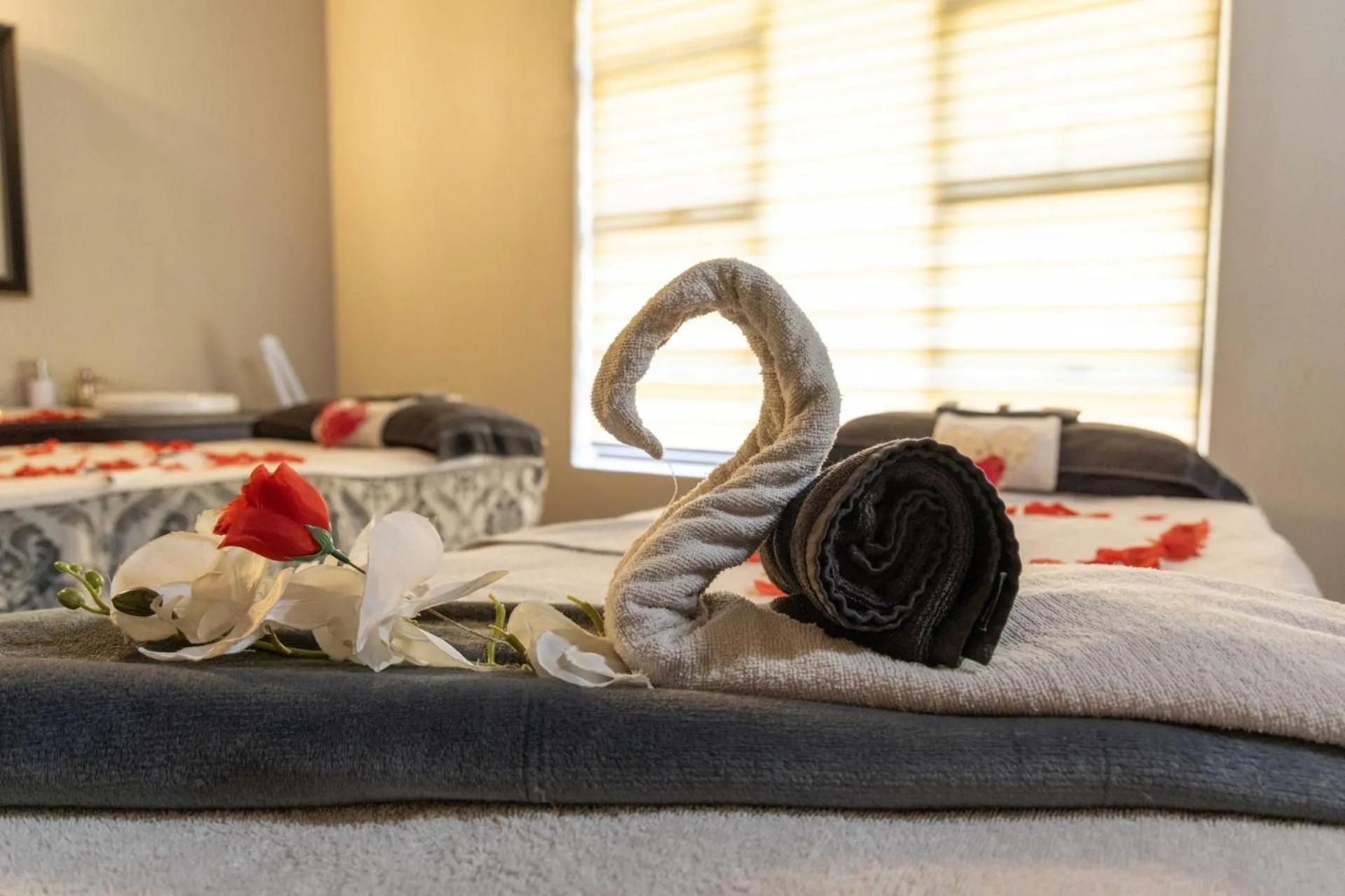 Spa and wellness centre/facilities, Bed in First Group Magalies Park