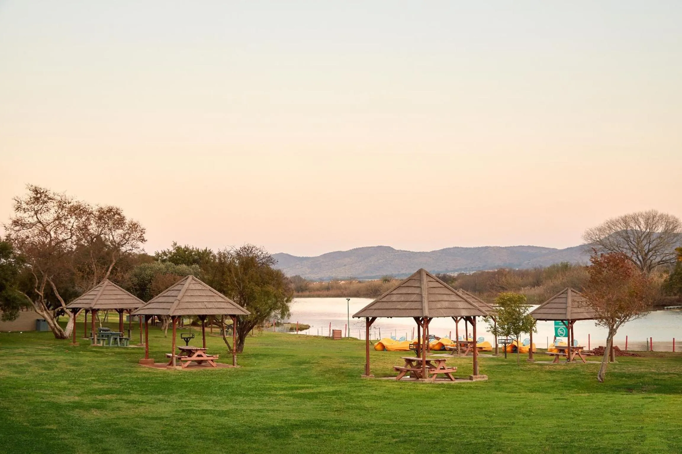 BBQ facilities in First Group Magalies Park