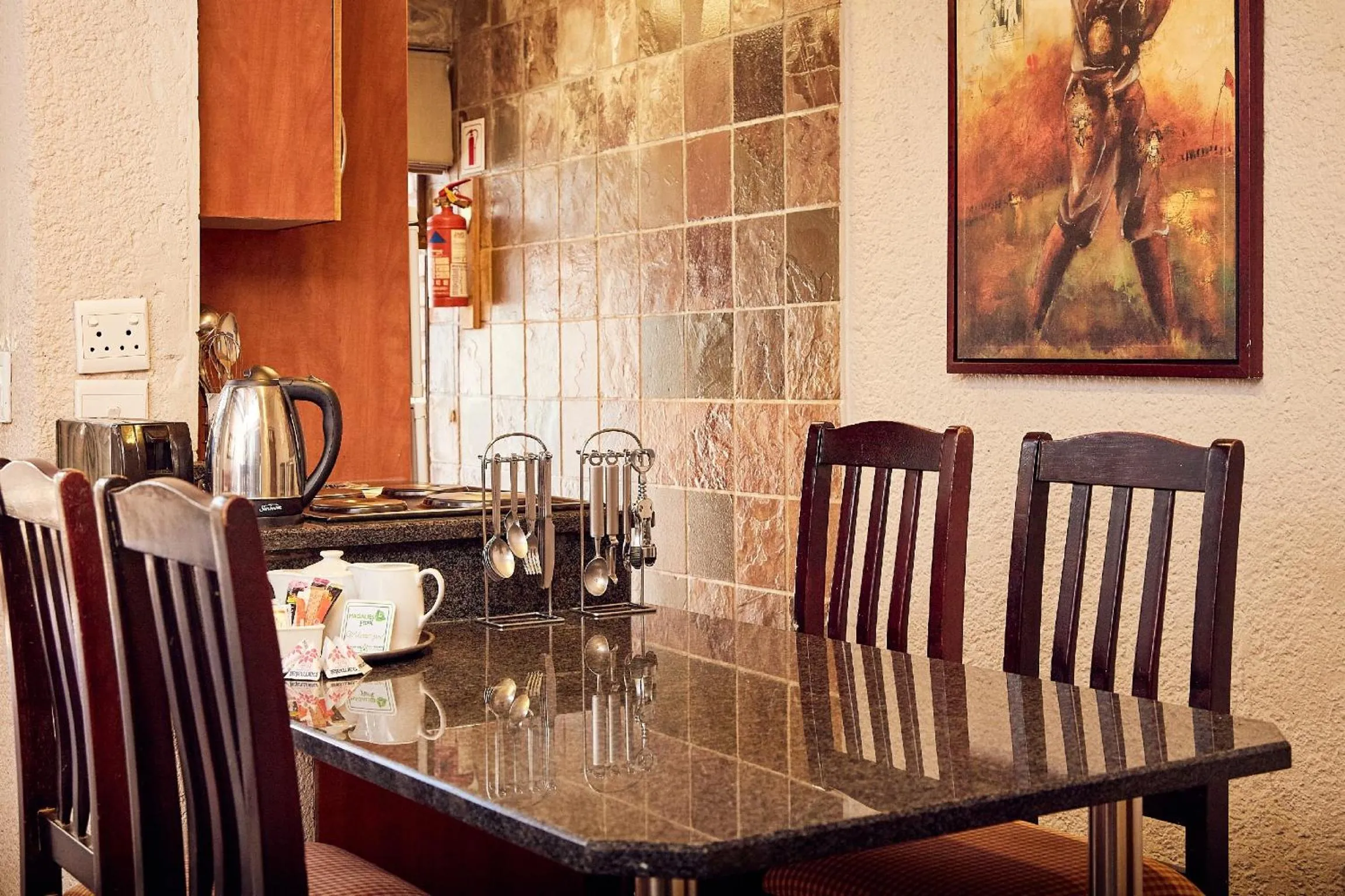 Coffee/tea facilities in First Group Magalies Park