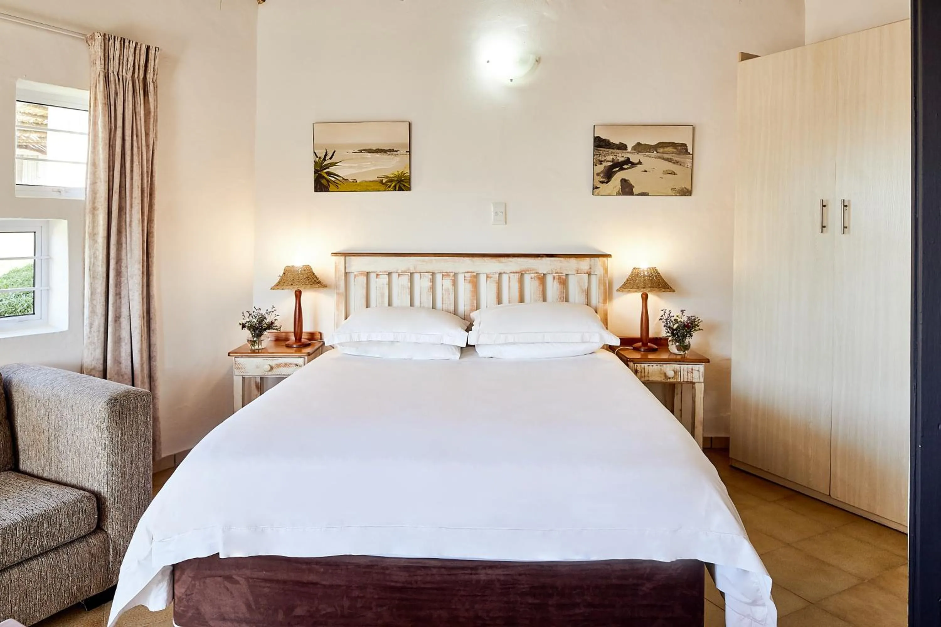 Bed in First Group Hole in the Wall