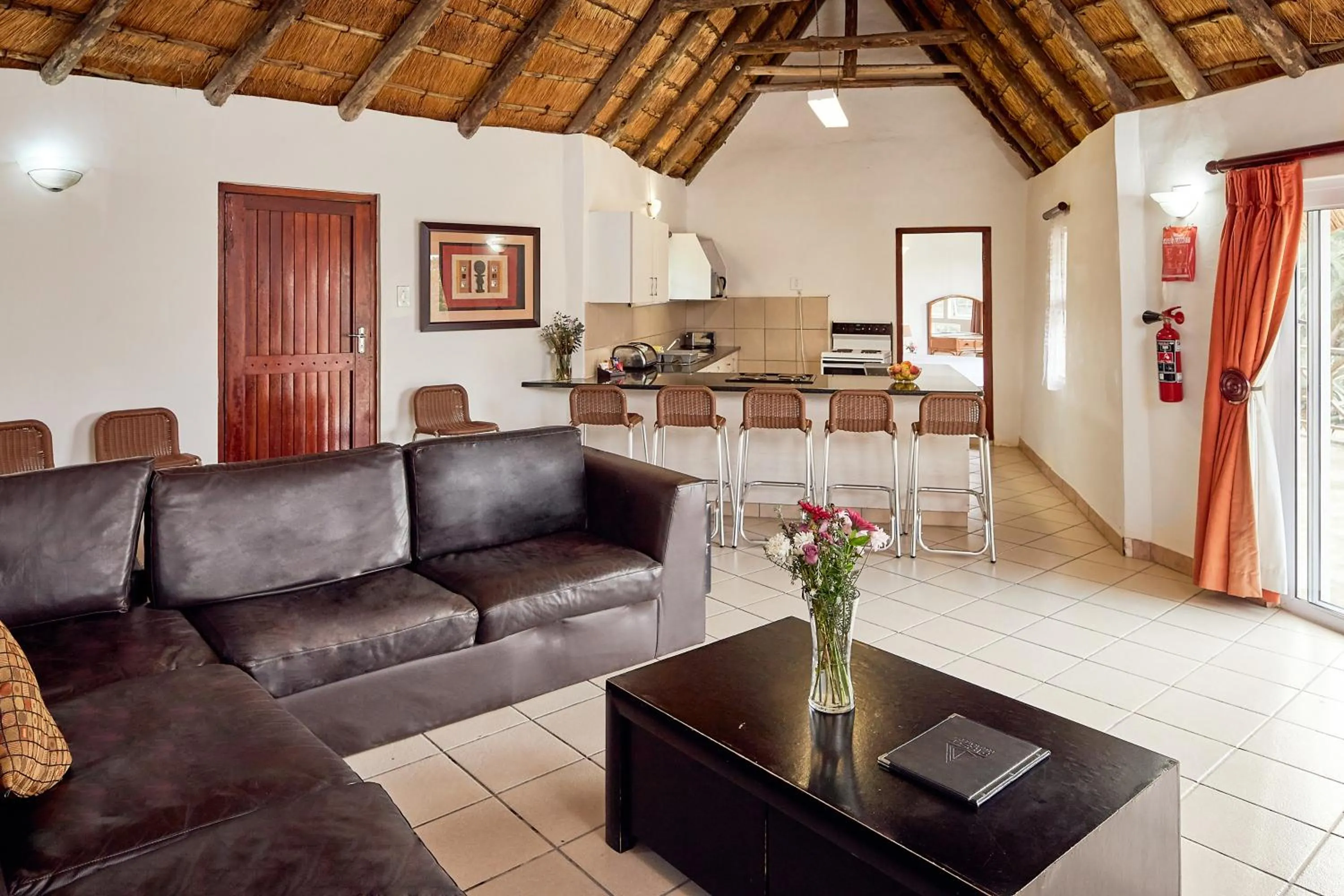 Kitchen or kitchenette in First Group Hole in the Wall