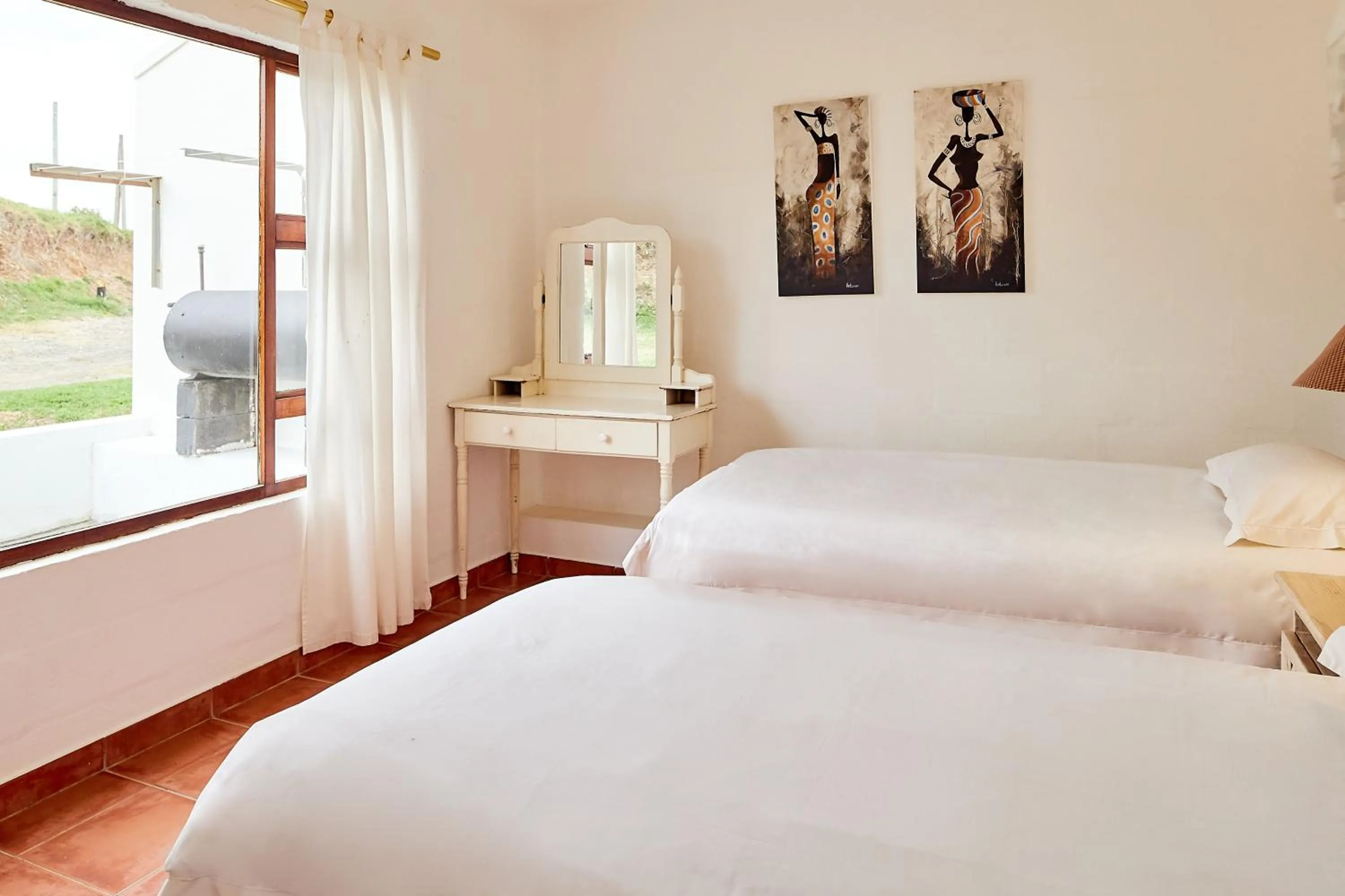 Bed in First Group Hole in the Wall