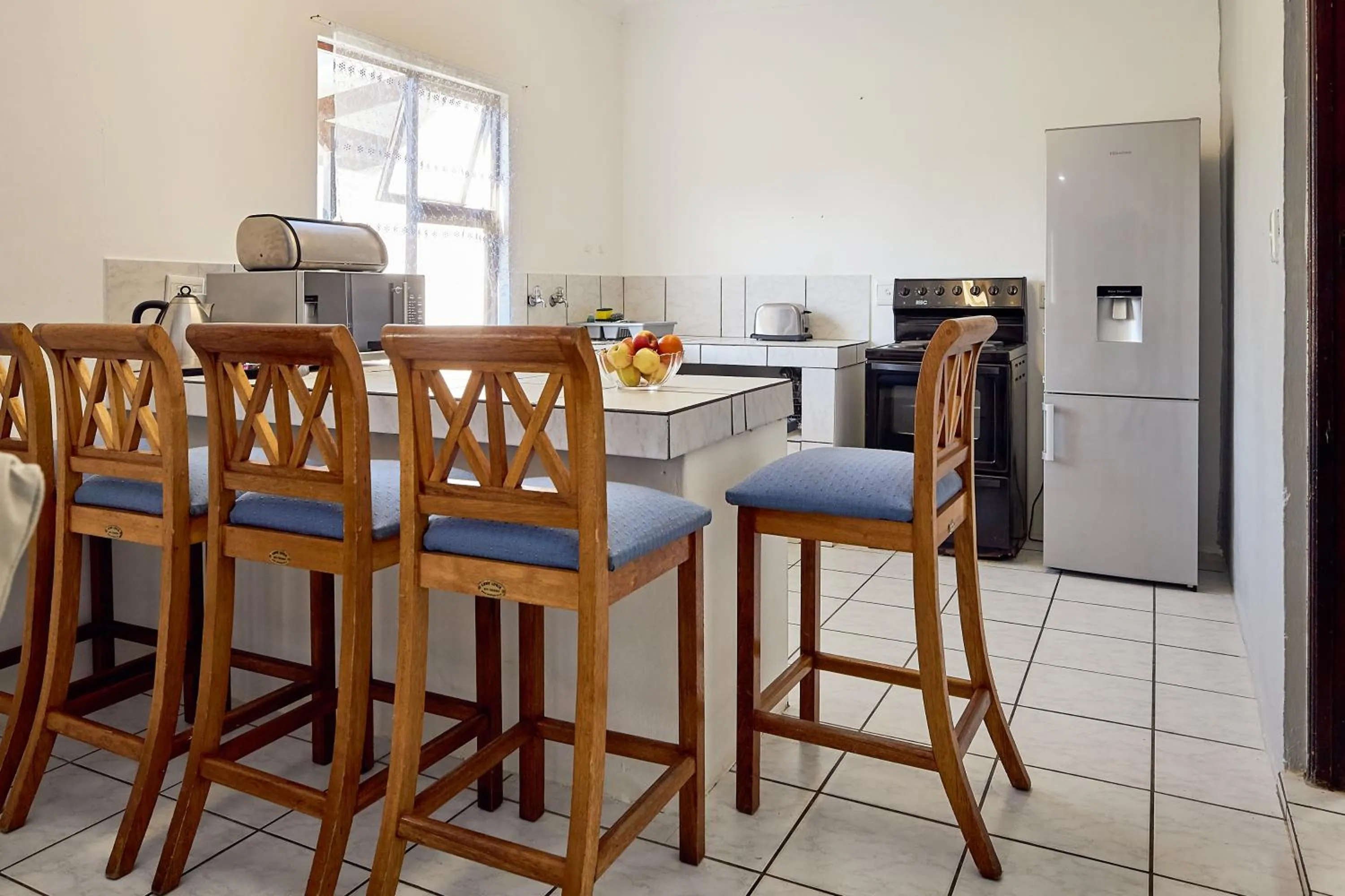 Kitchen or kitchenette in First Group Hole in the Wall