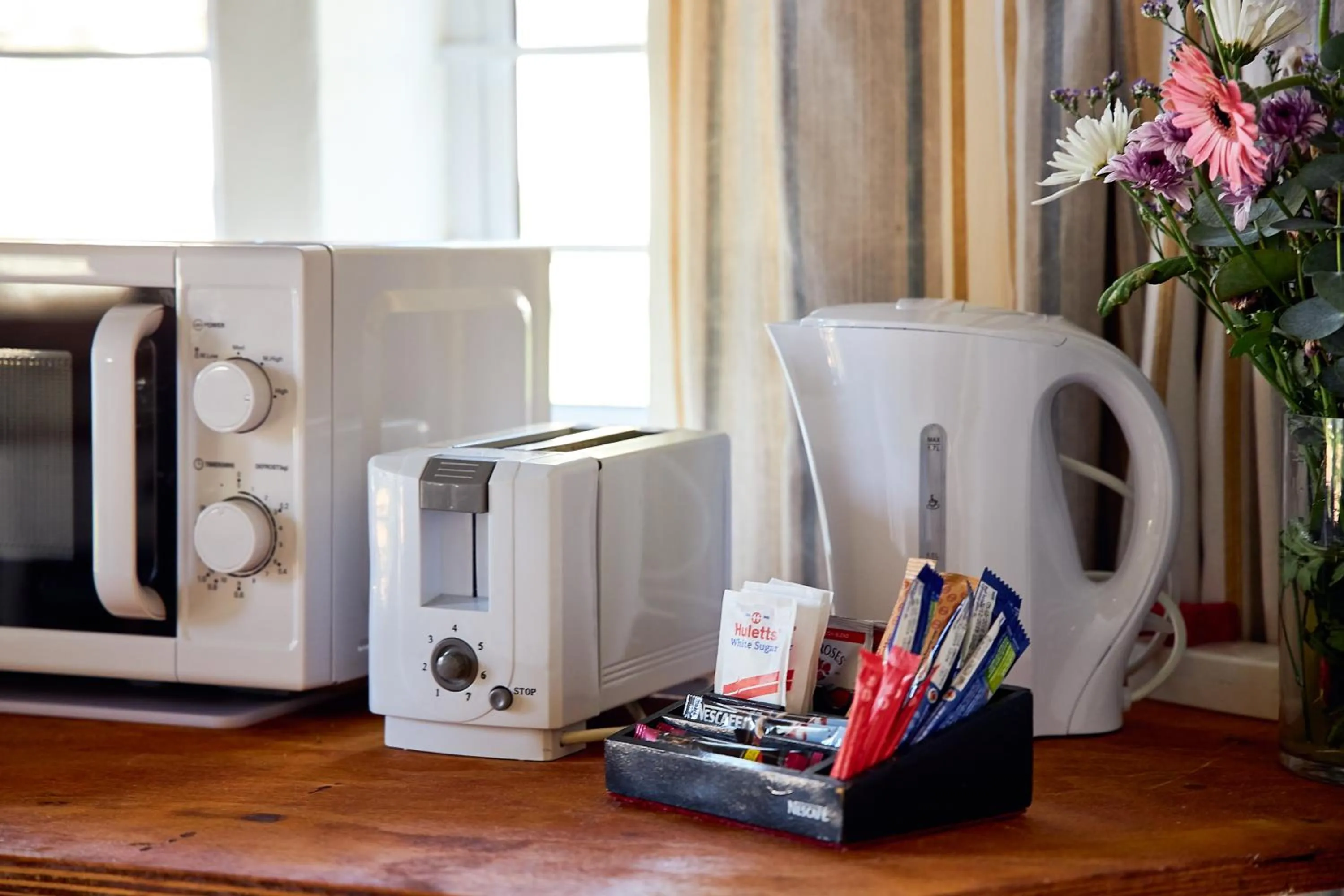 Kitchen or kitchenette in First Group Hole in the Wall